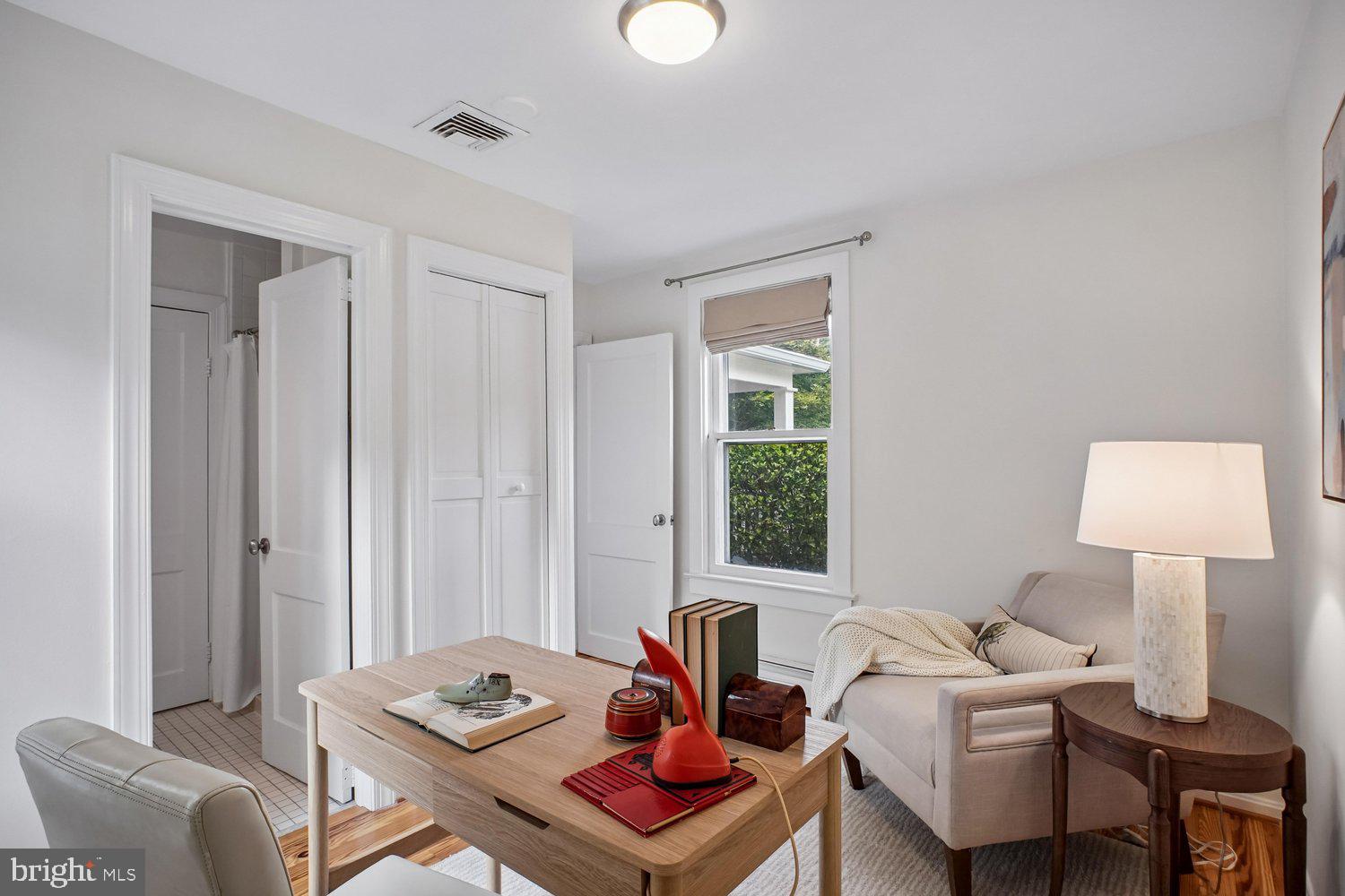 MAYWOOD - Residential
