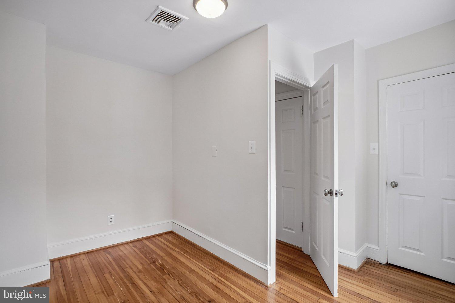 MAYWOOD - Residential