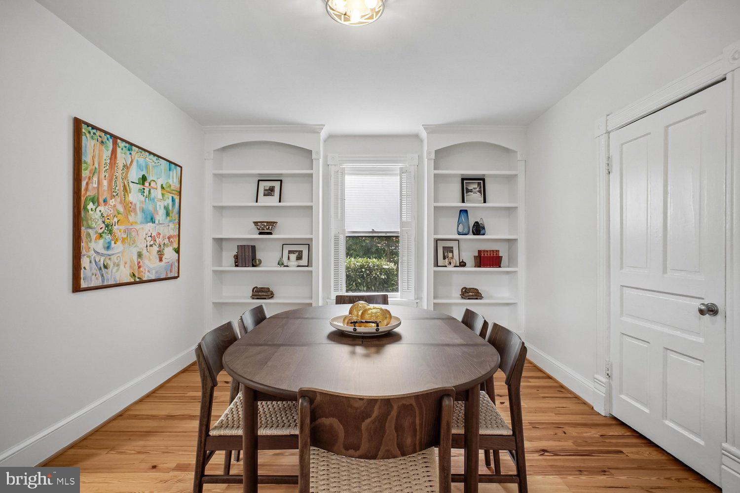 MAYWOOD - Residential