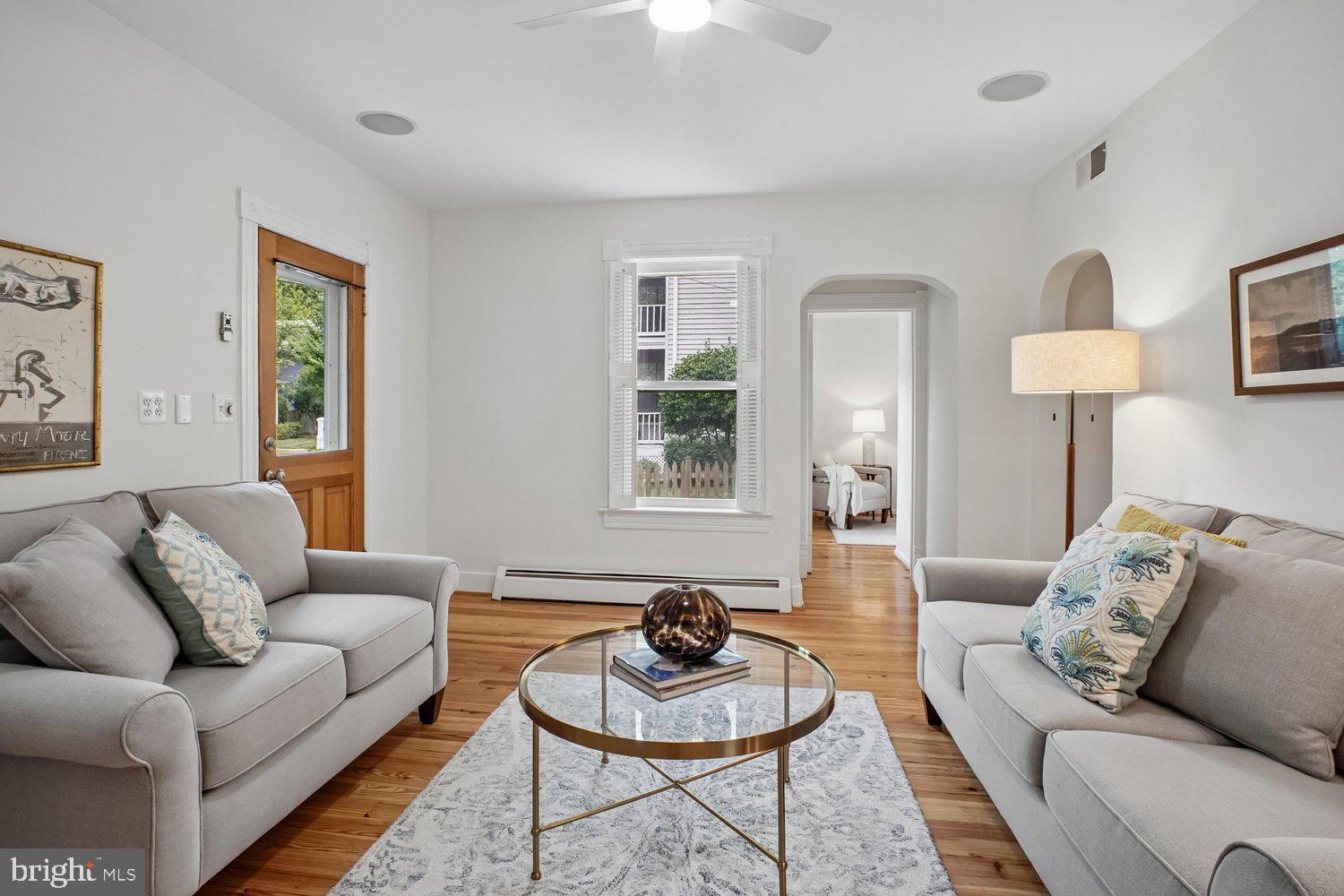 MAYWOOD - Residential