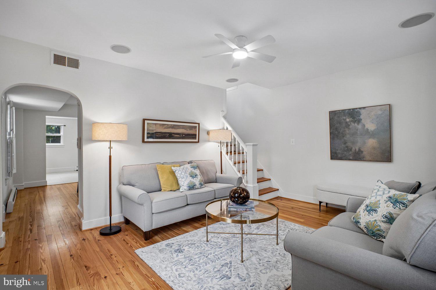 MAYWOOD - Residential
