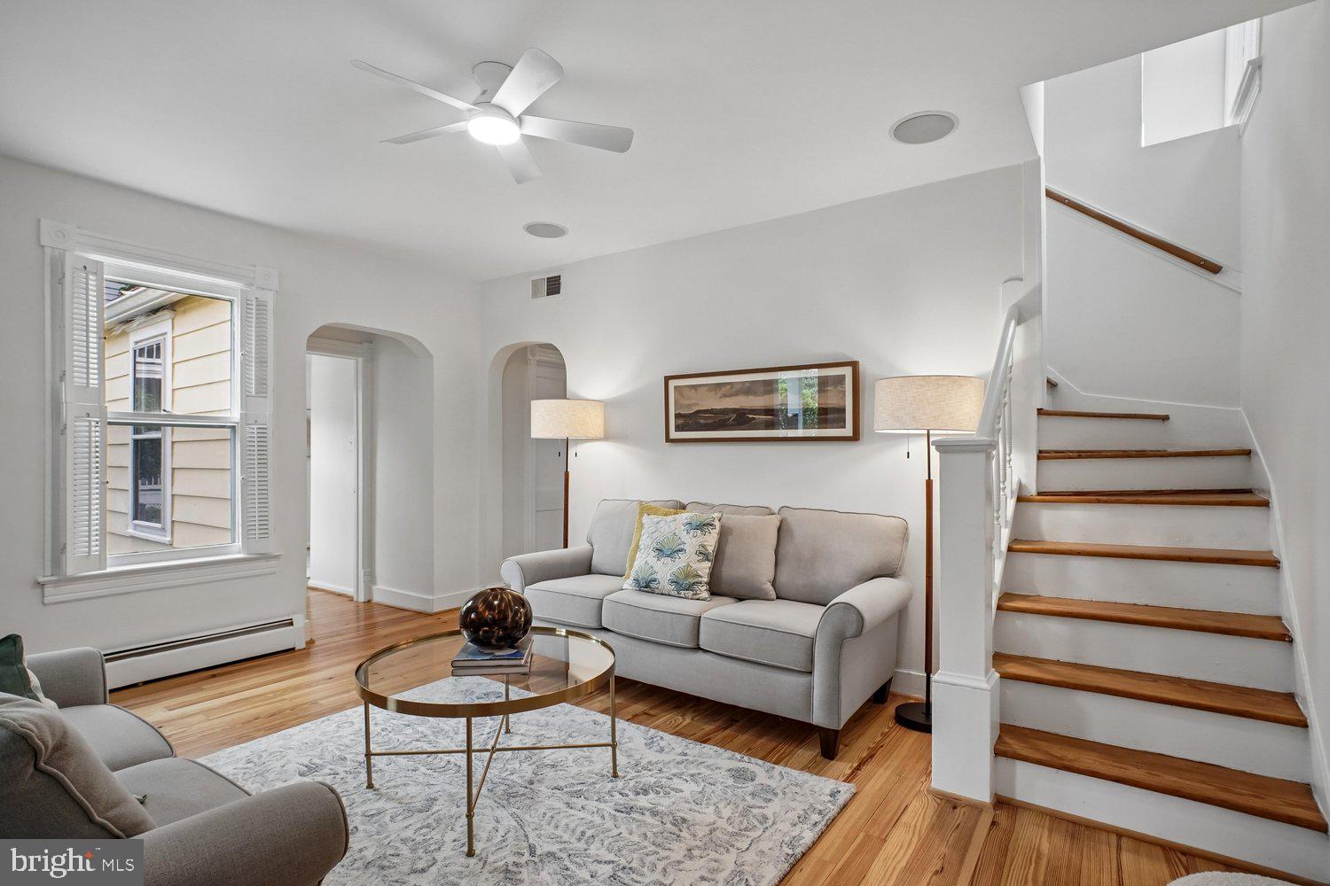 MAYWOOD - Residential