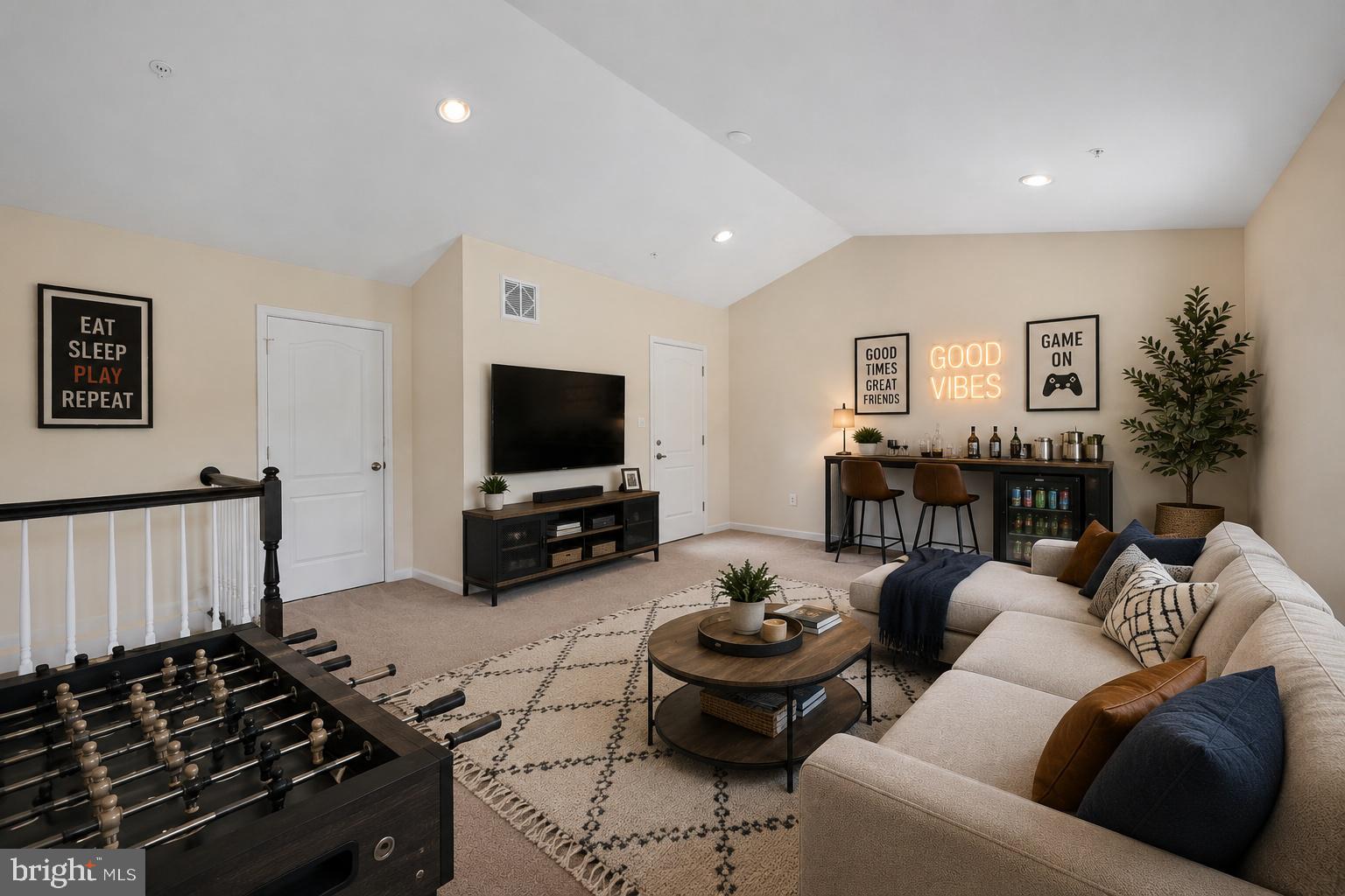 OXFORD SQUARE - Residential