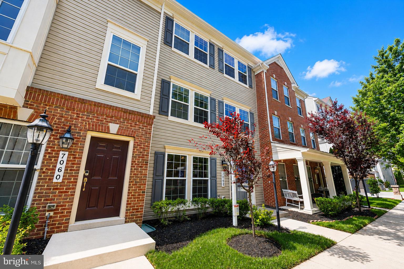 OXFORD SQUARE - Residential