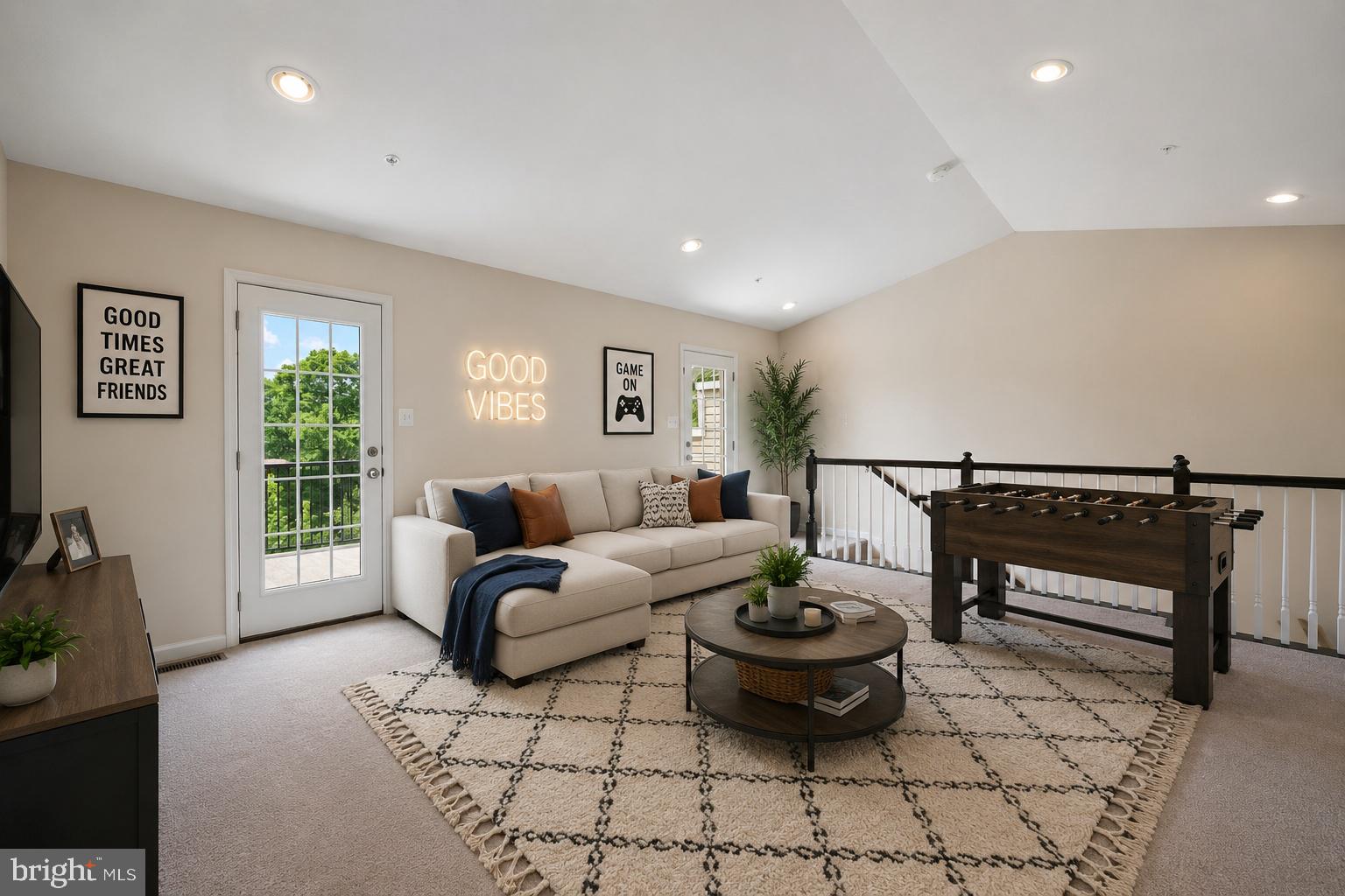 OXFORD SQUARE - Residential
