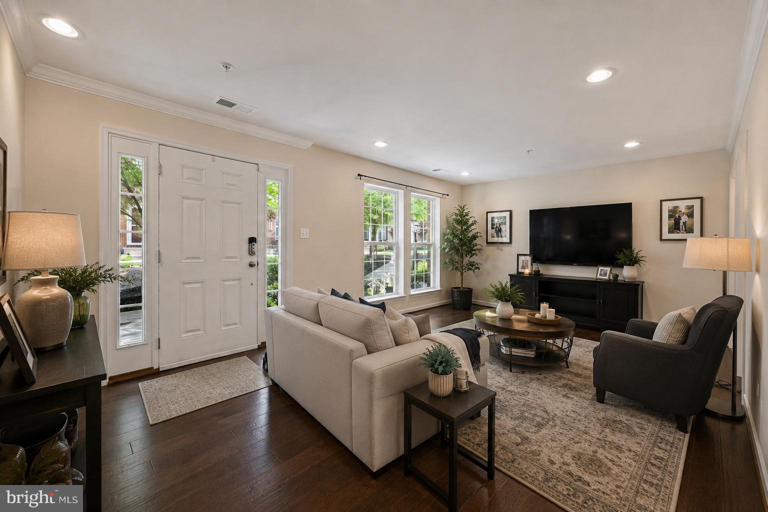 OXFORD SQUARE - Residential