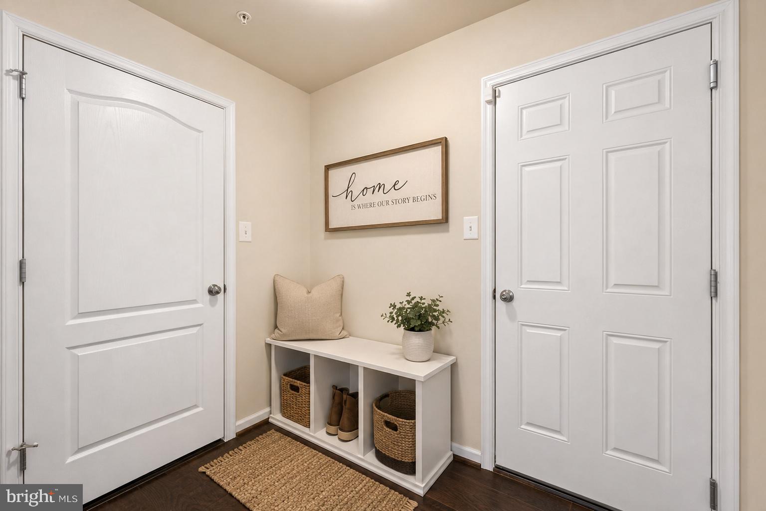 OXFORD SQUARE - Residential