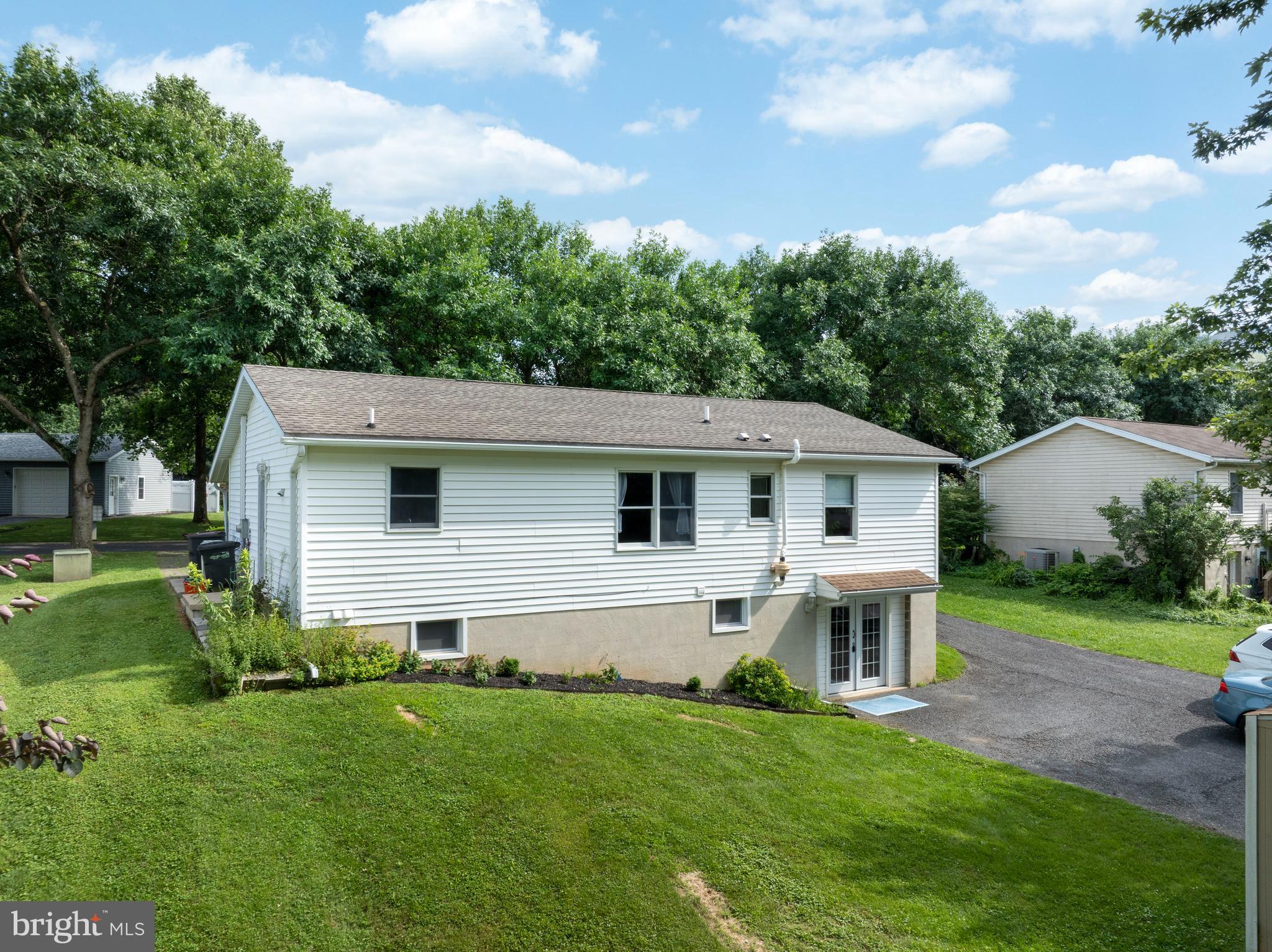 SPRING CREEK ESTATES - Residential