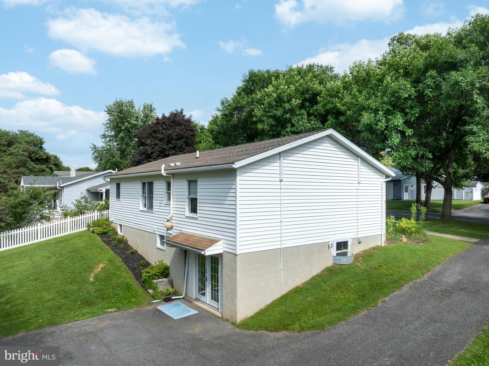SPRING CREEK ESTATES - Residential