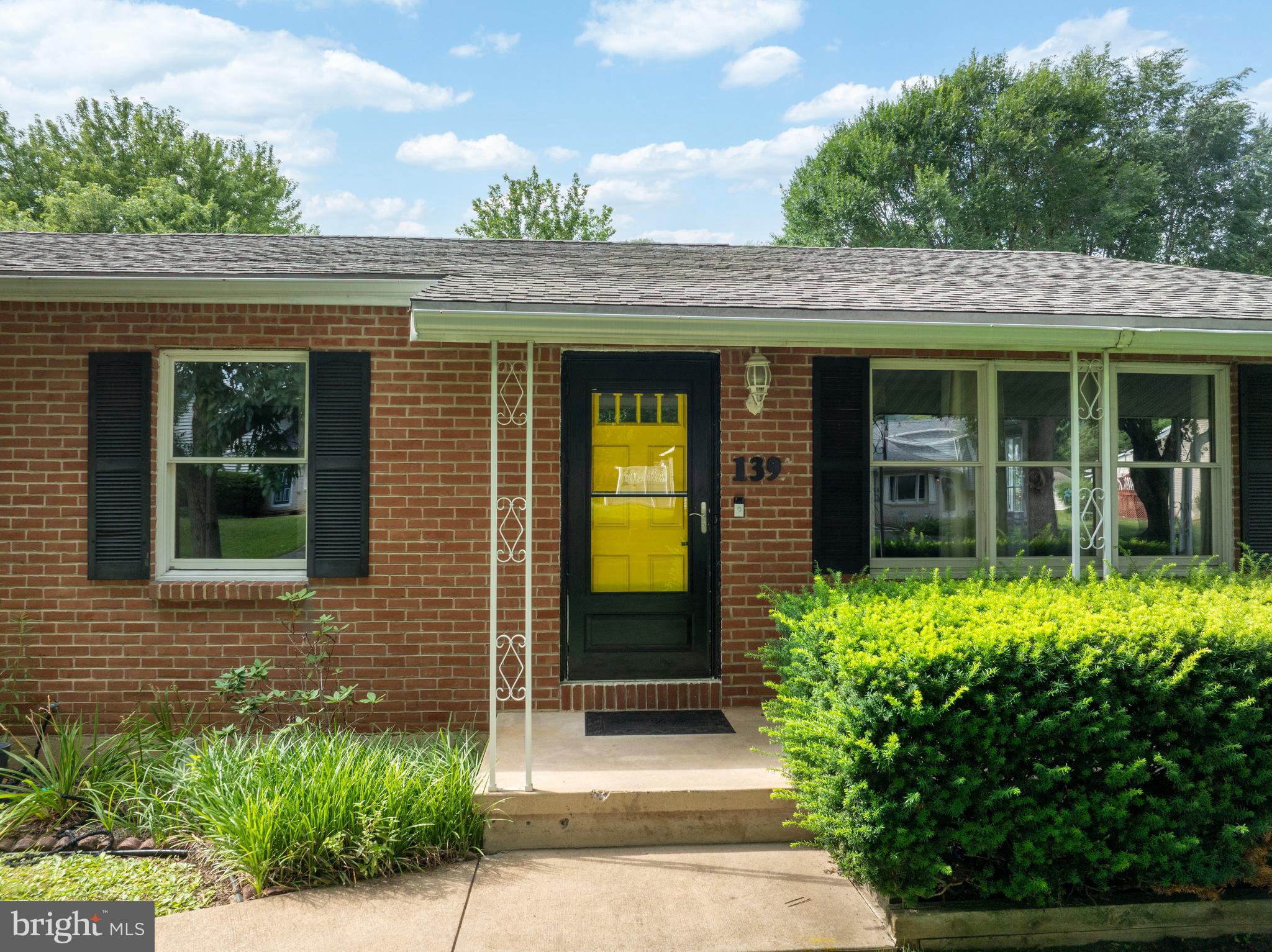 SPRING CREEK ESTATES - Residential