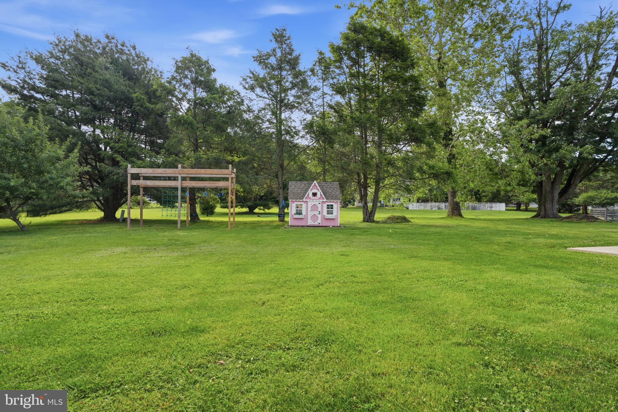 BUTTONWOOD GLEN - Residential