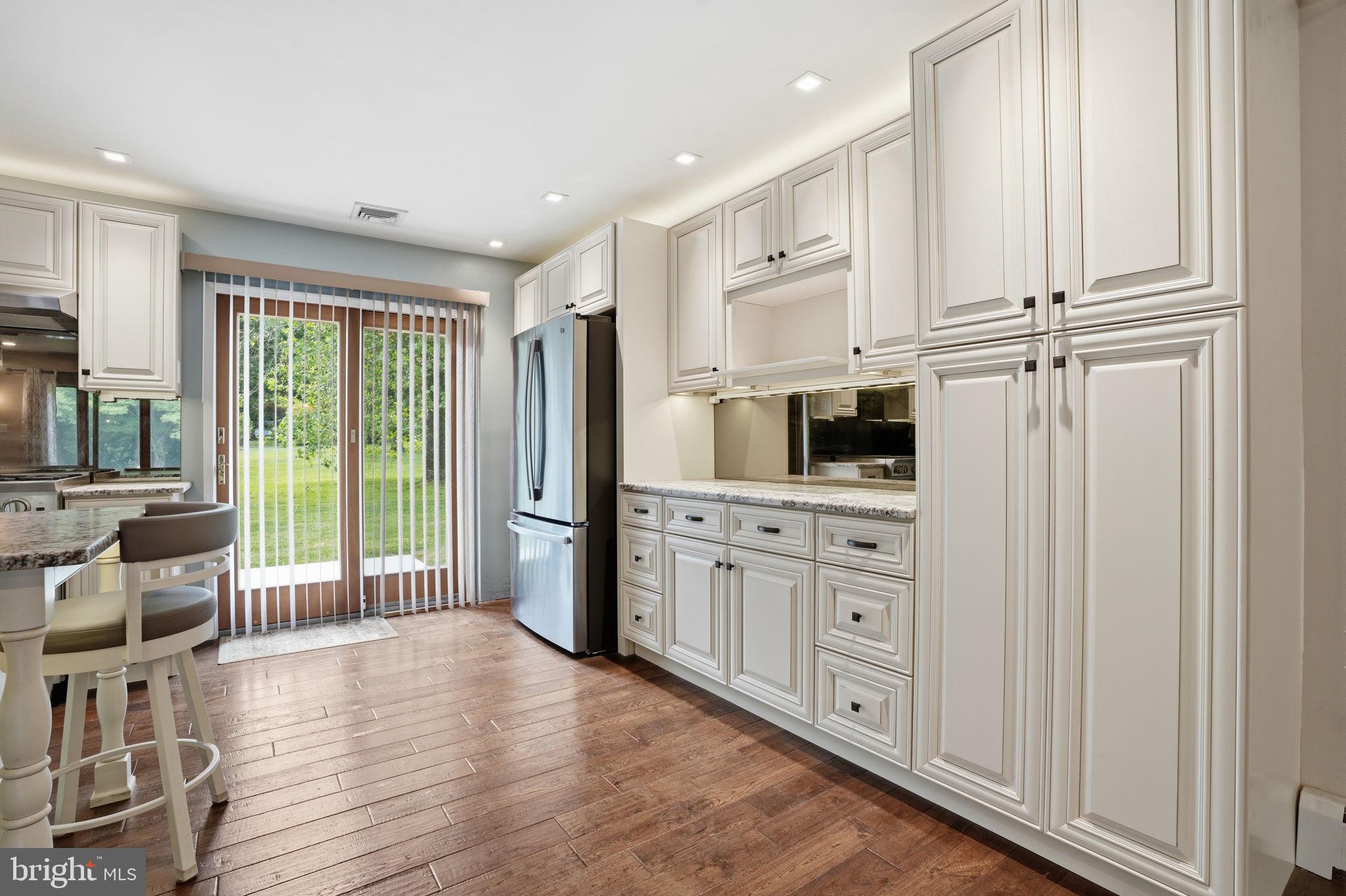 BUTTONWOOD GLEN - Residential