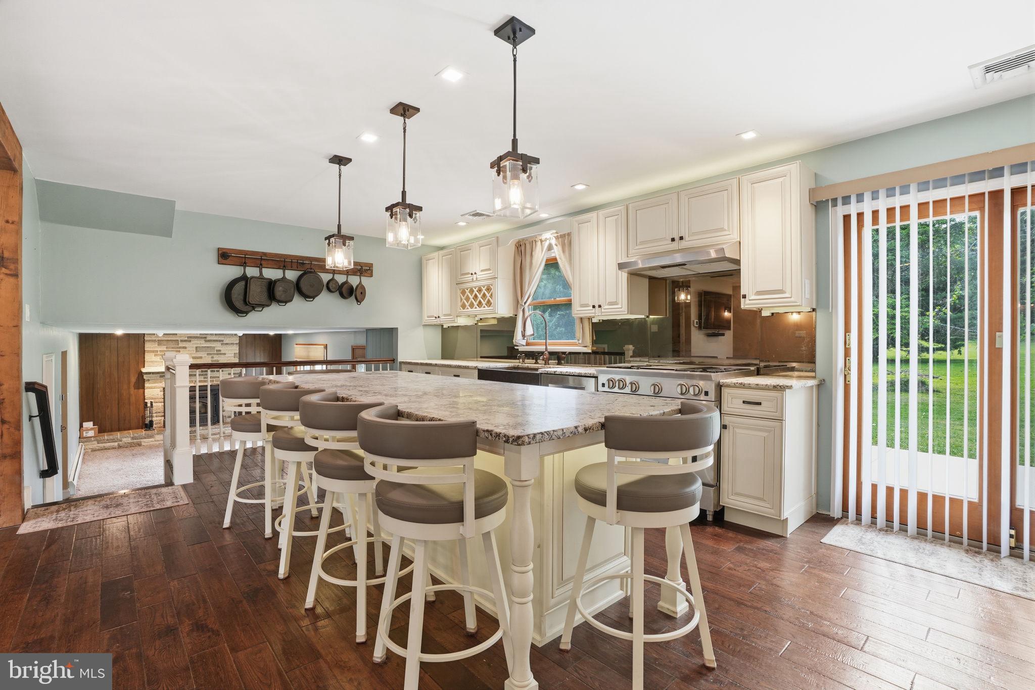 BUTTONWOOD GLEN - Residential