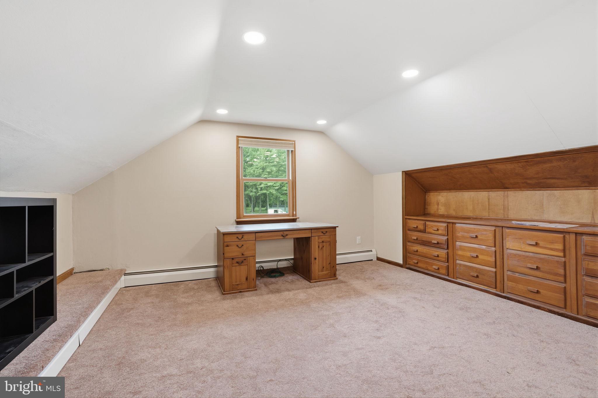 BUTTONWOOD GLEN - Residential
