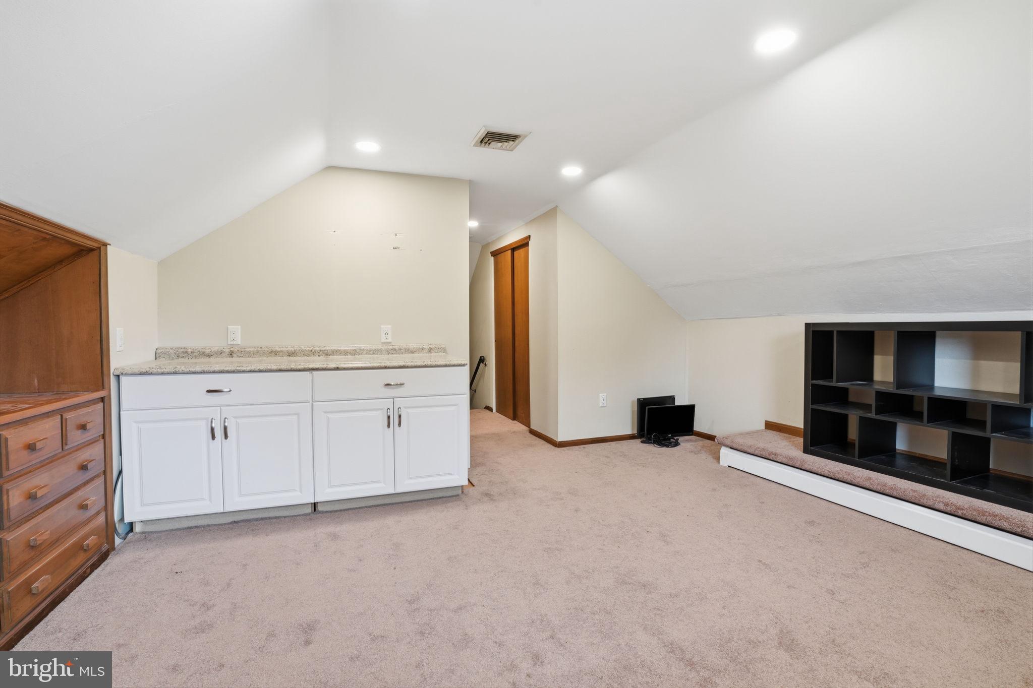 BUTTONWOOD GLEN - Residential
