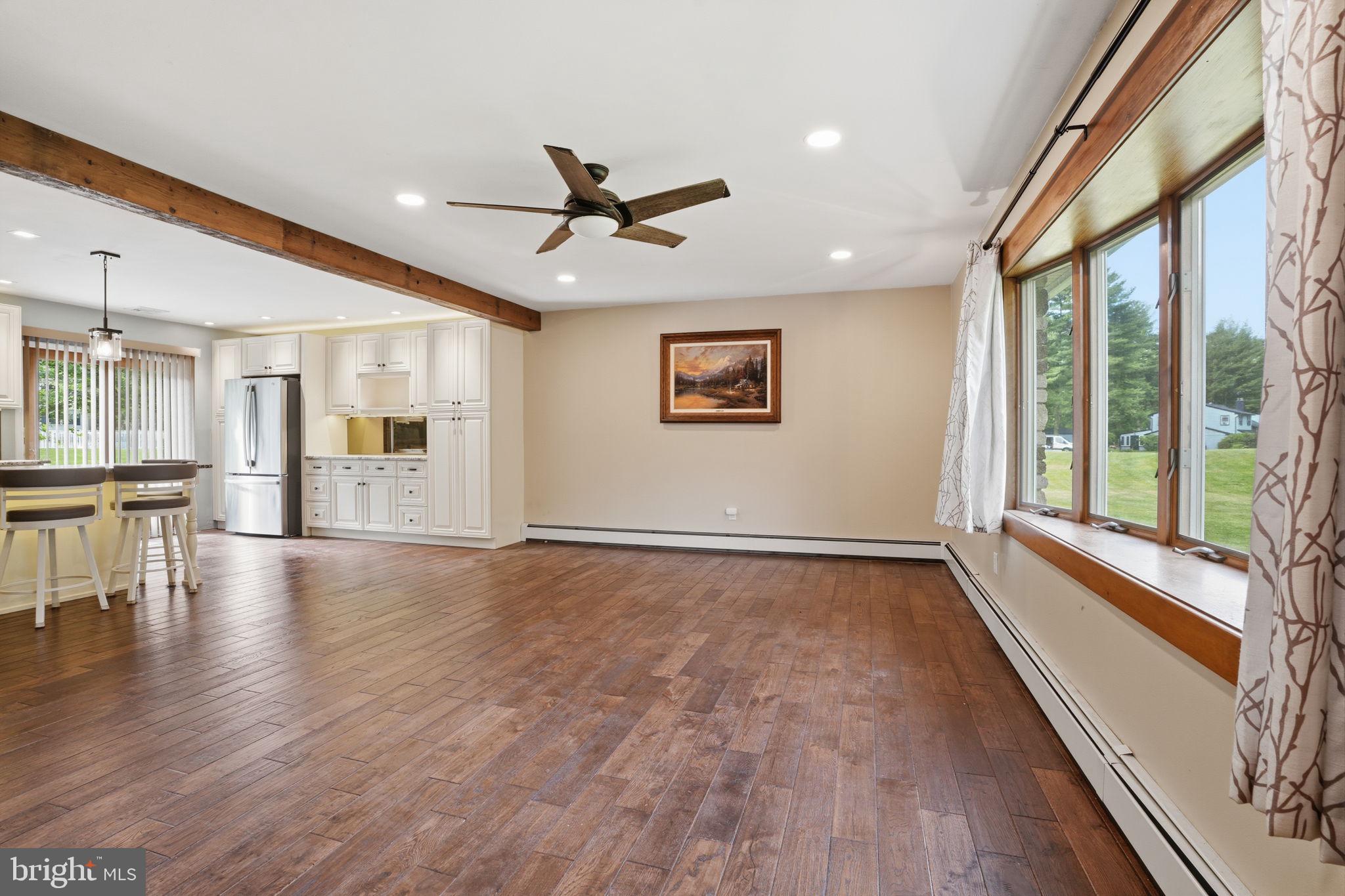 BUTTONWOOD GLEN - Residential