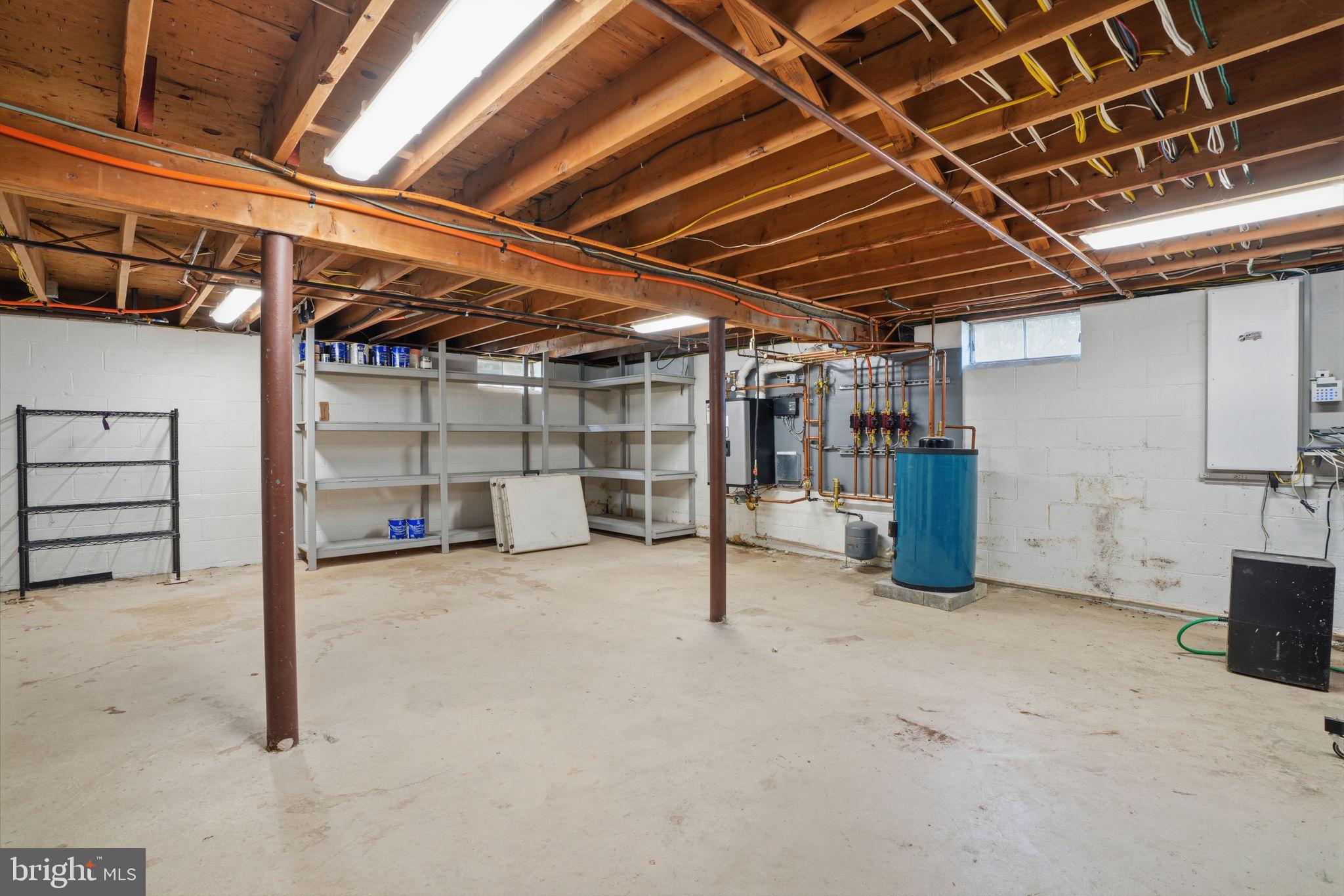 BUTTONWOOD GLEN - Residential