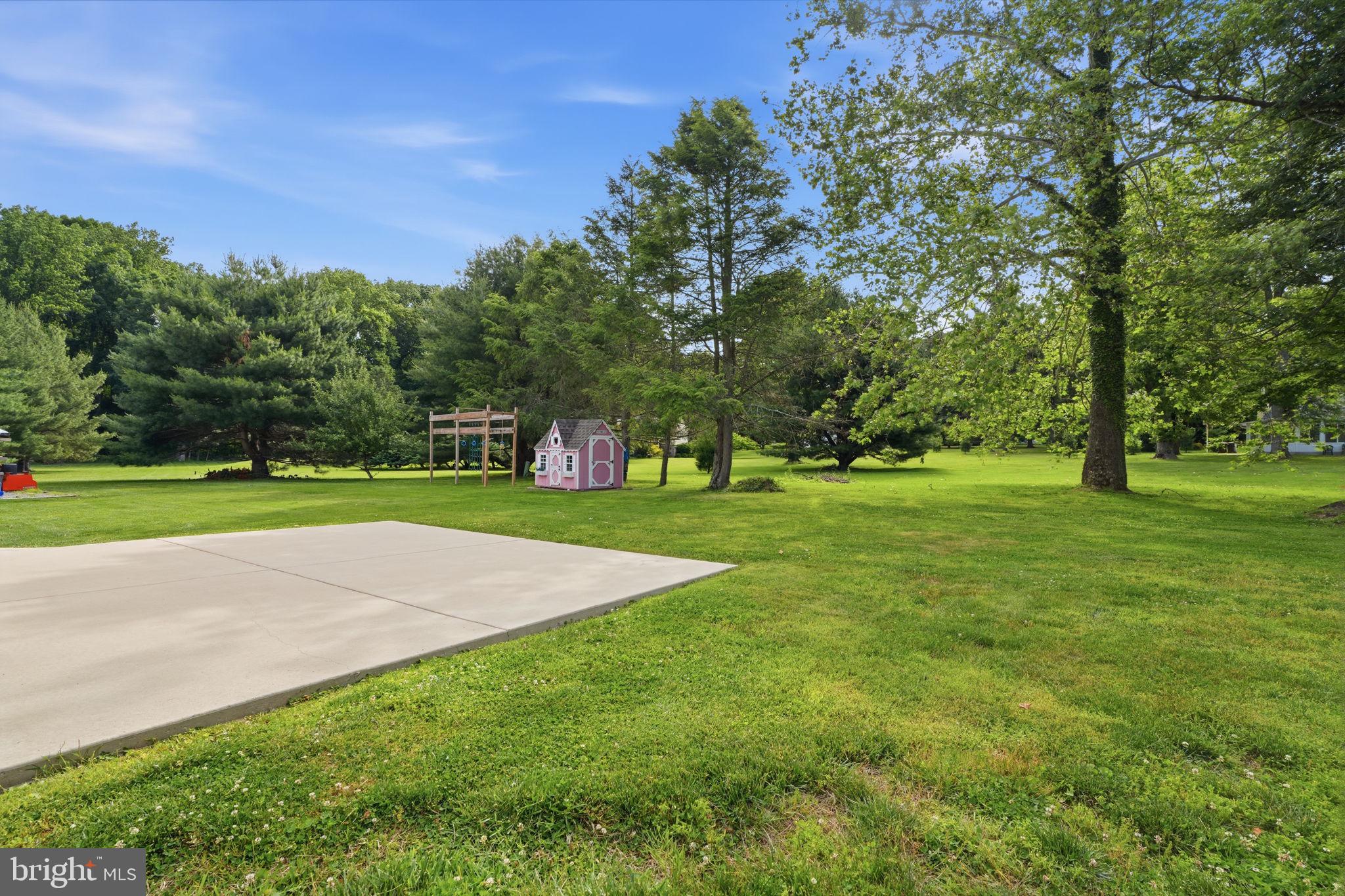 BUTTONWOOD GLEN - Residential