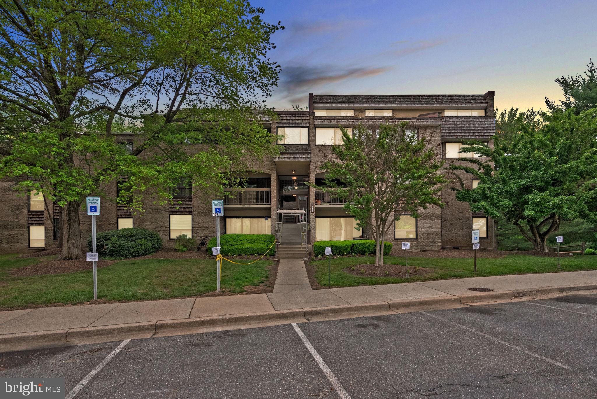 HYDE PARK - Residential
