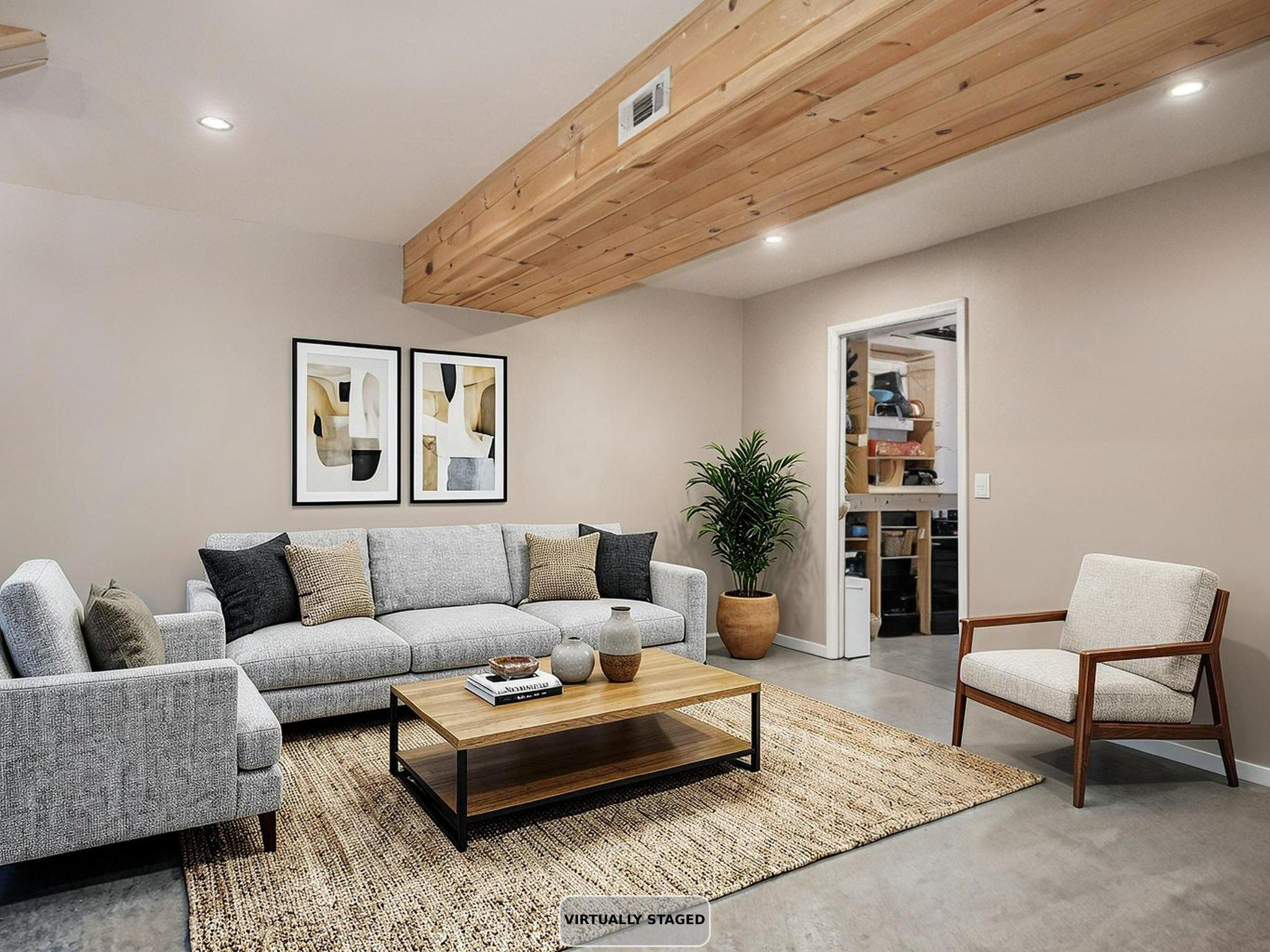 CONSTANT FRIENDSHIP - Residential