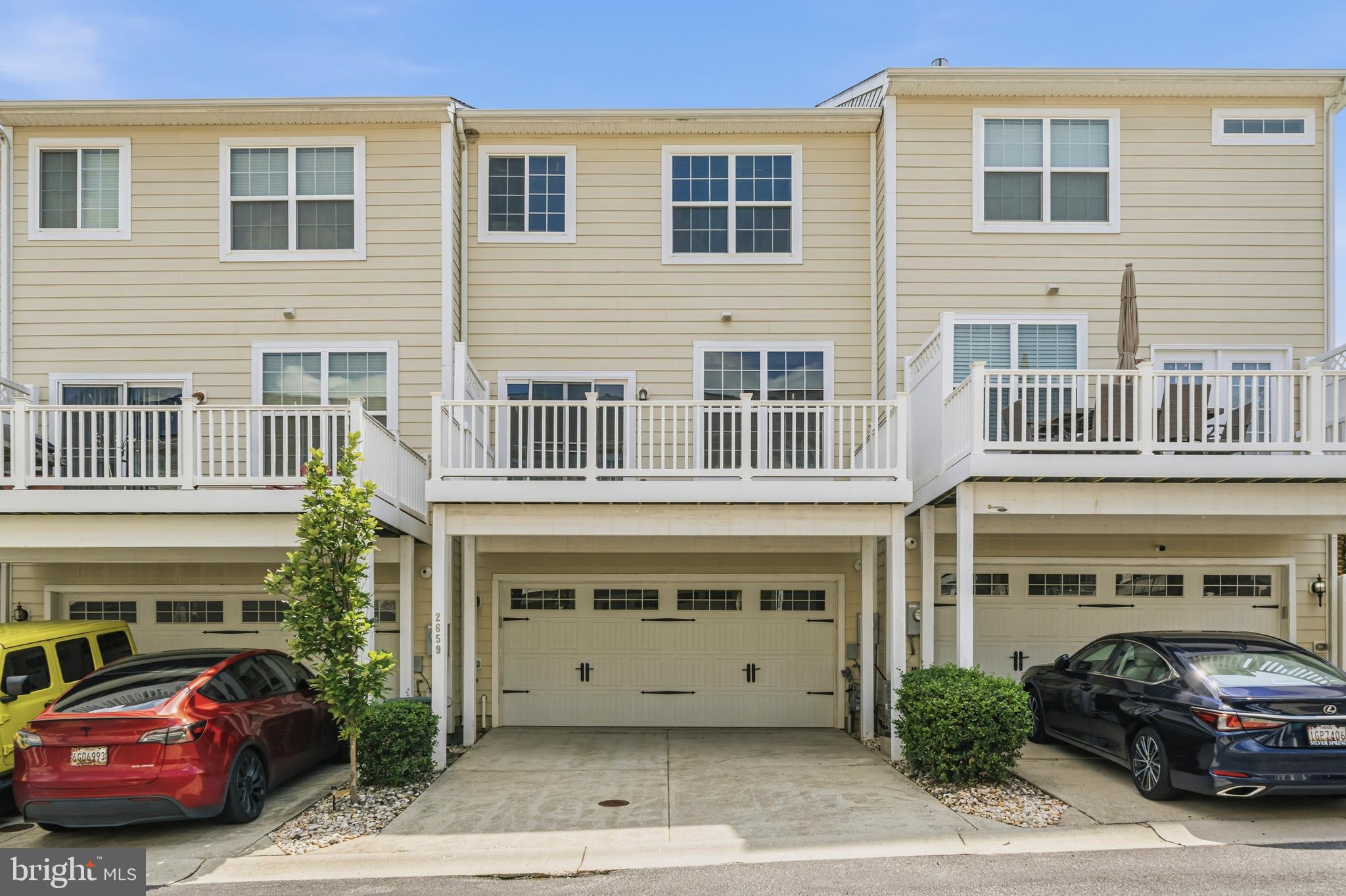 POINTE AT ARUNDEL PRESERVES - Residential