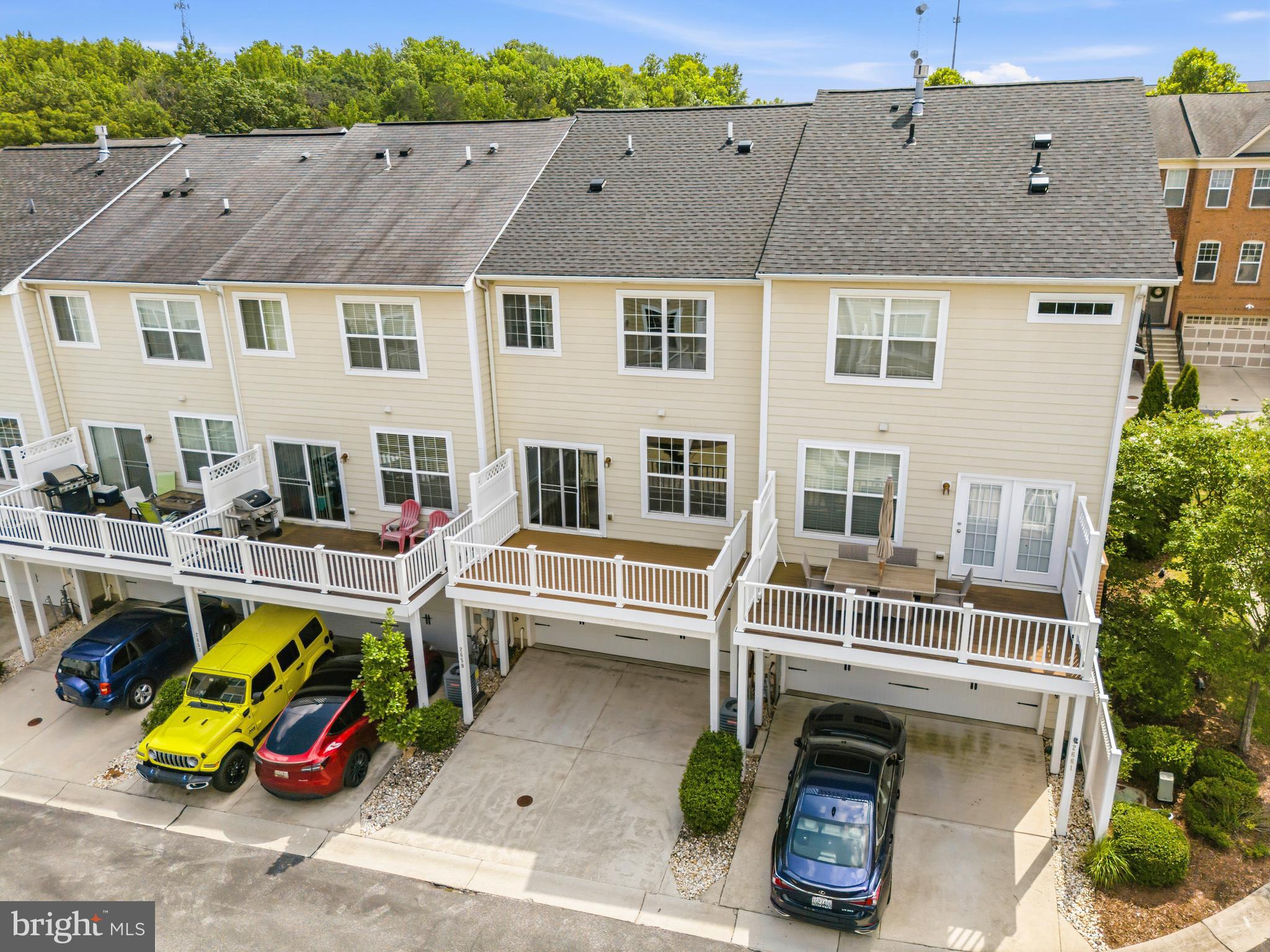 POINTE AT ARUNDEL PRESERVES - Residential