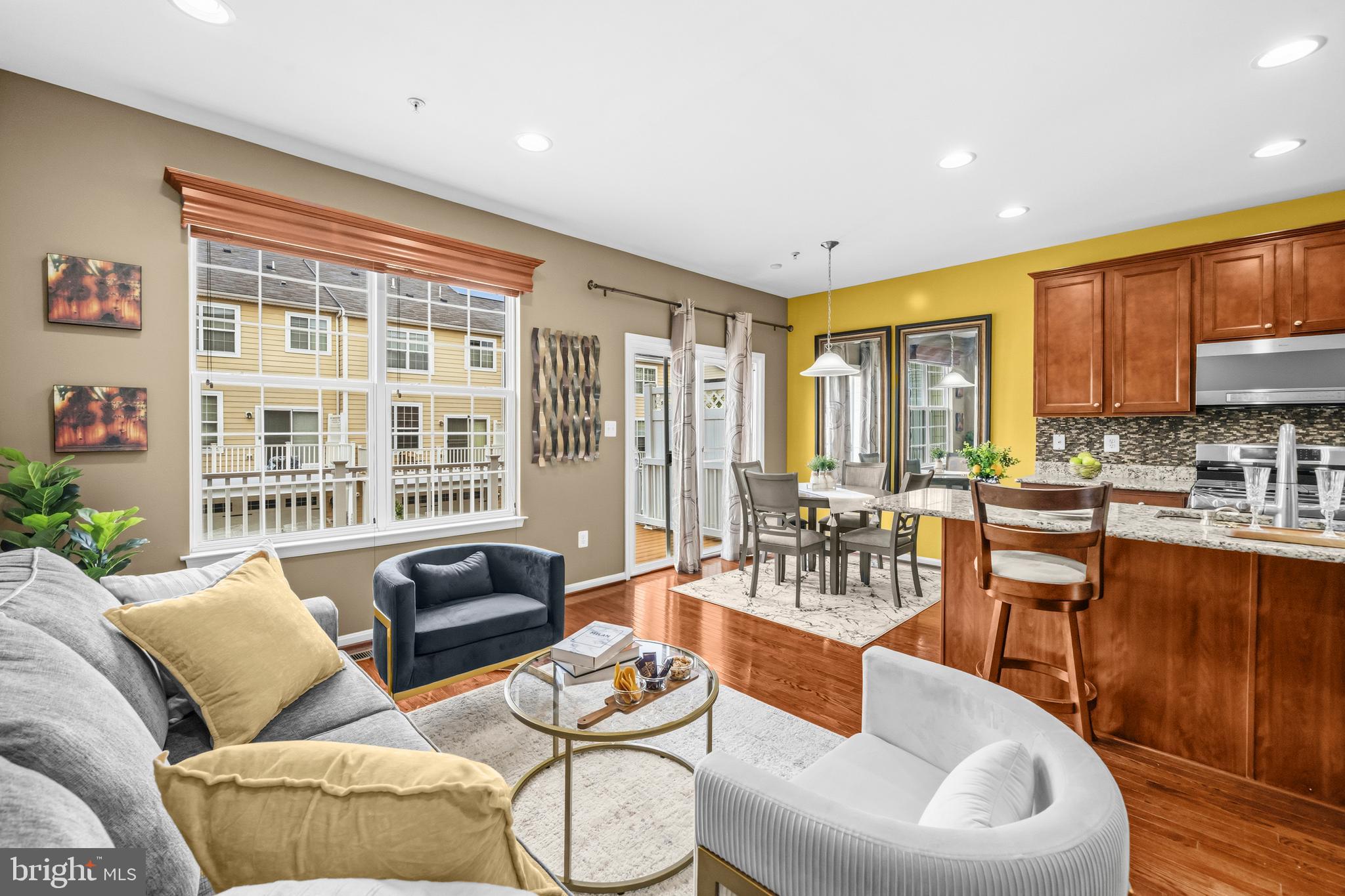 POINTE AT ARUNDEL PRESERVES - Residential