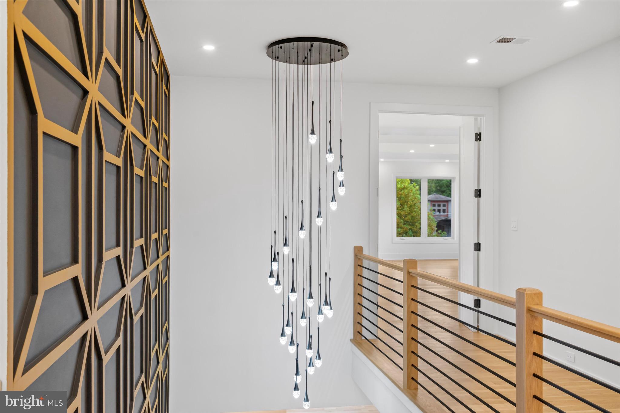 PIMMIT HILLS - Residential