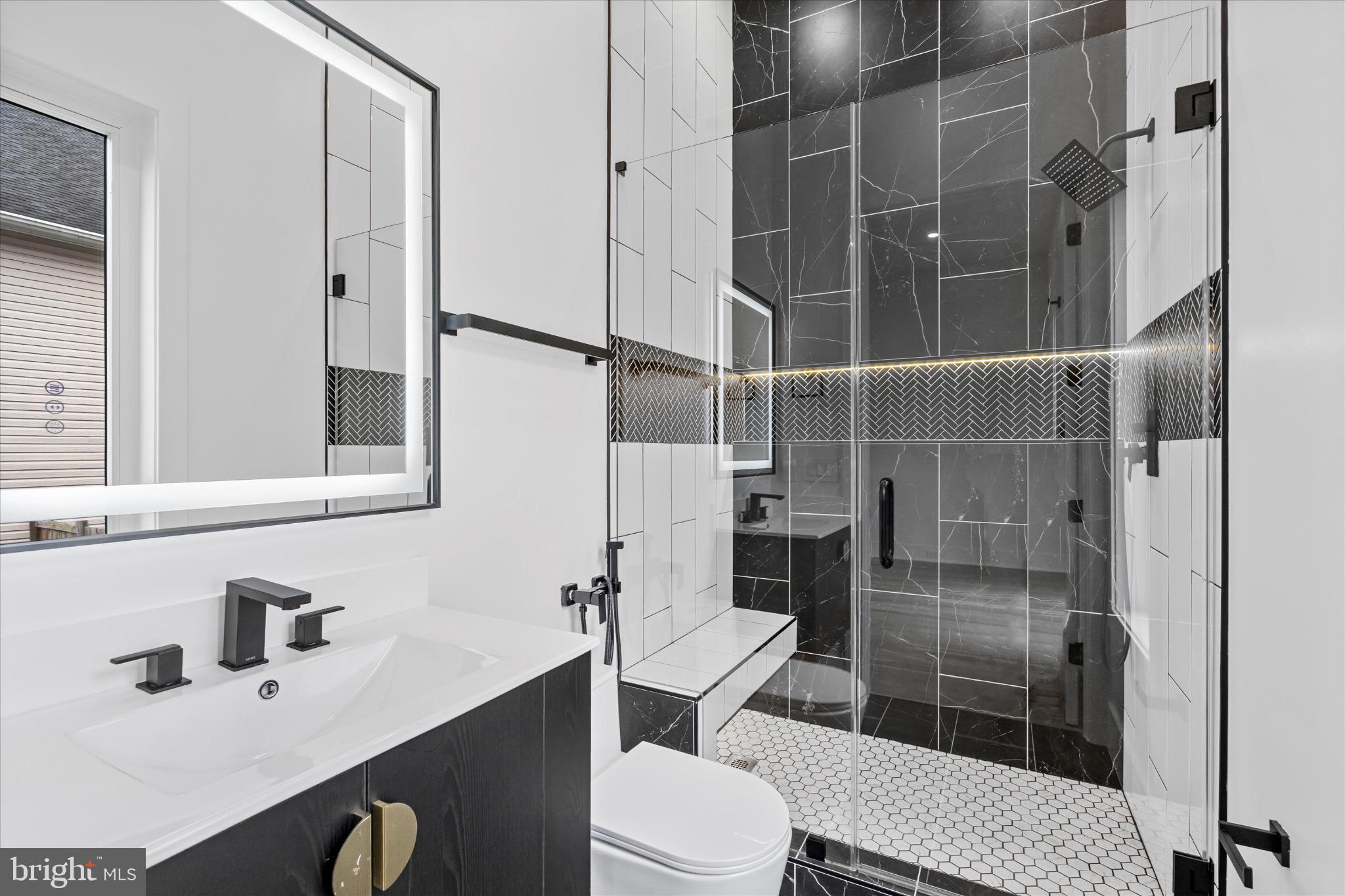 PIMMIT HILLS - Residential
