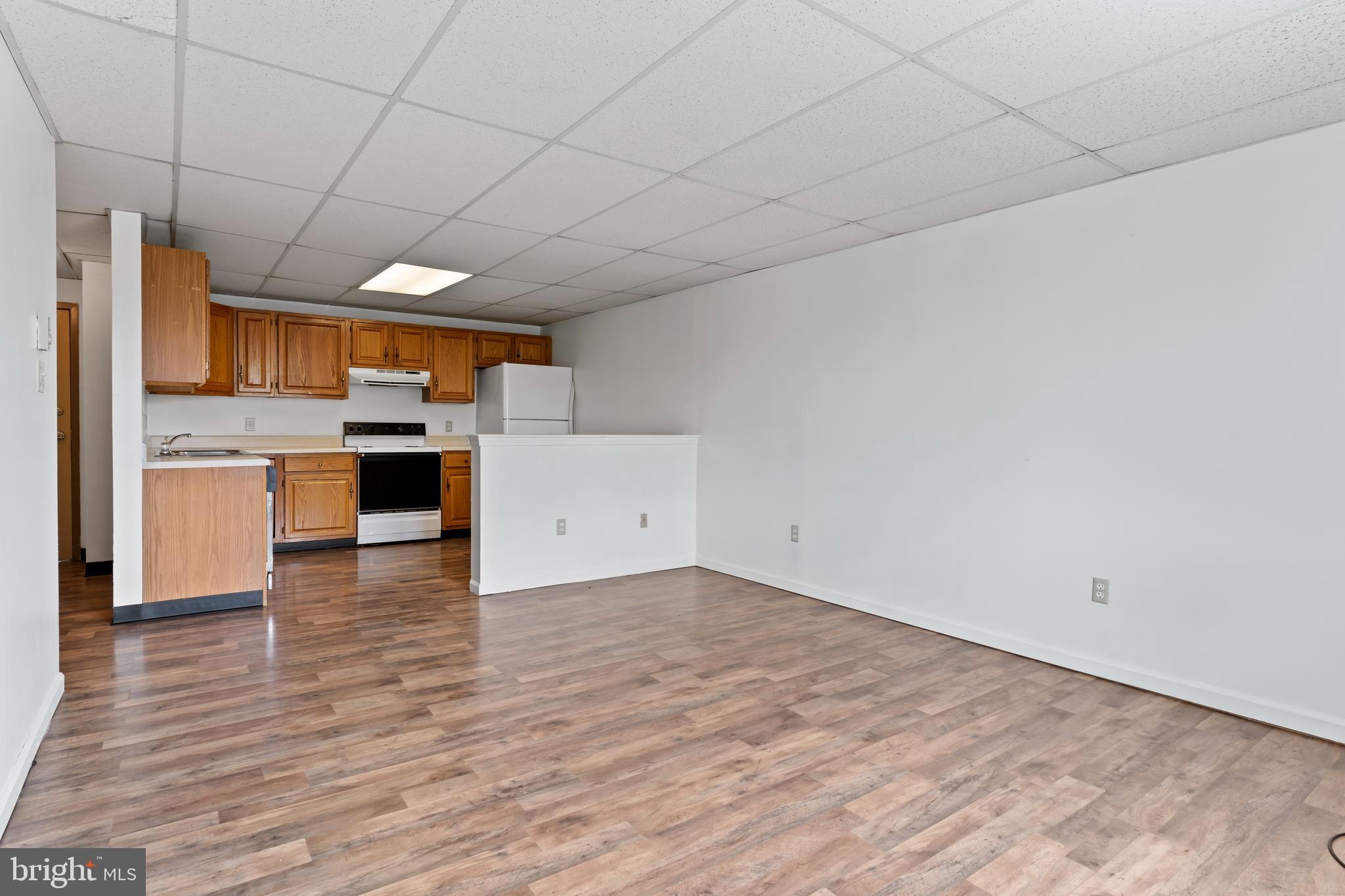 RENAISSANCE GARDENS CONDOMINIUMS - Residential