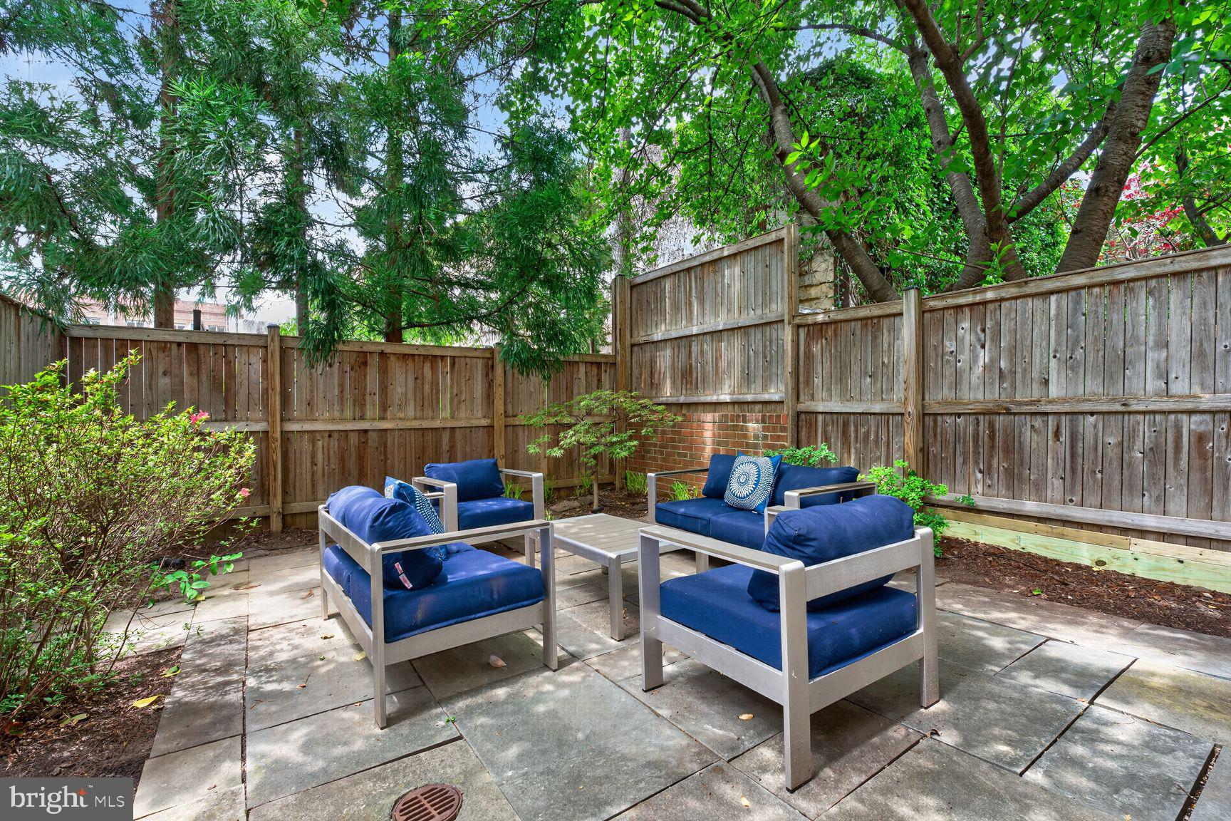 SUTTON PLACE - Residential