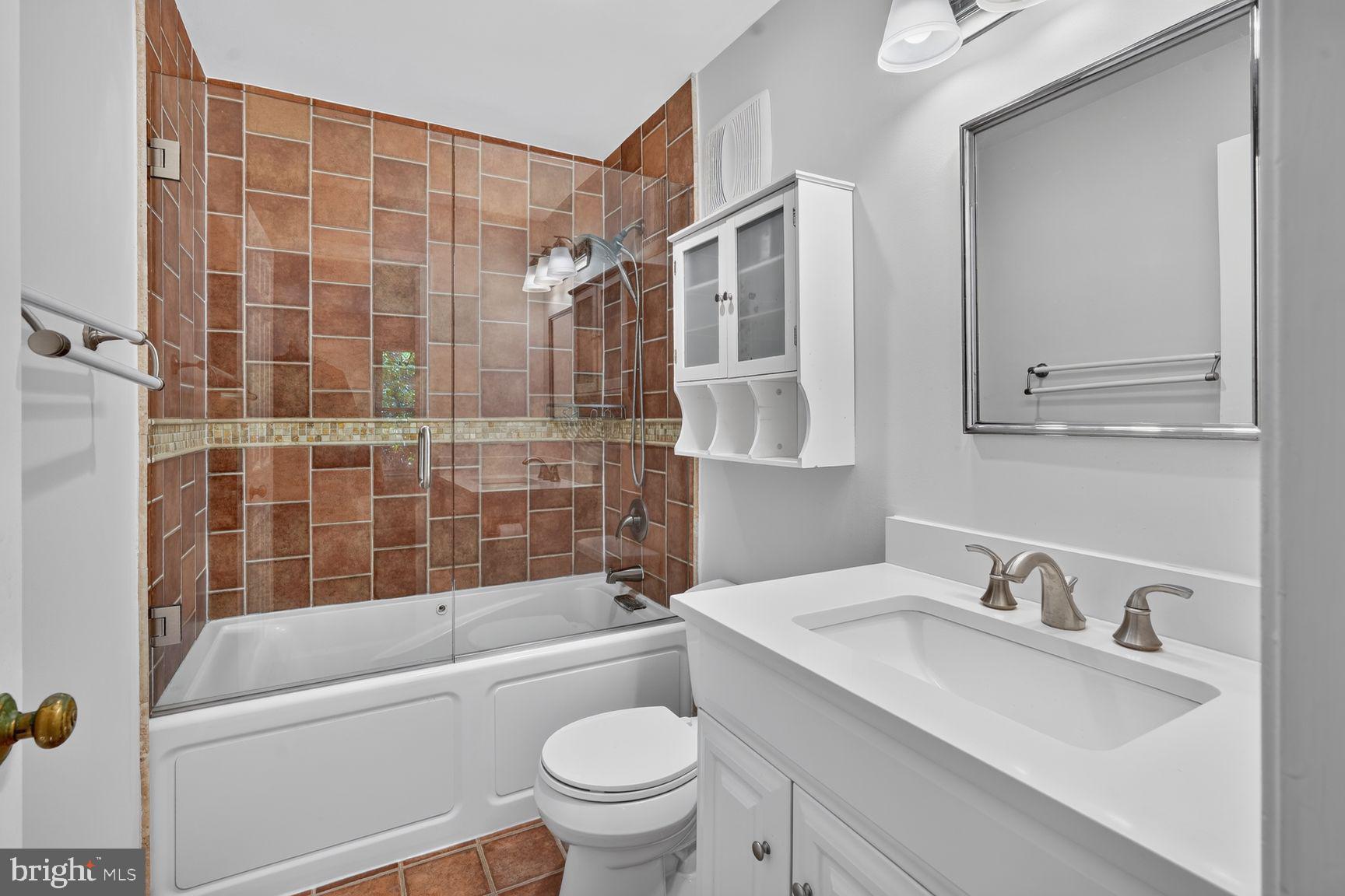 SUTTON PLACE - Residential