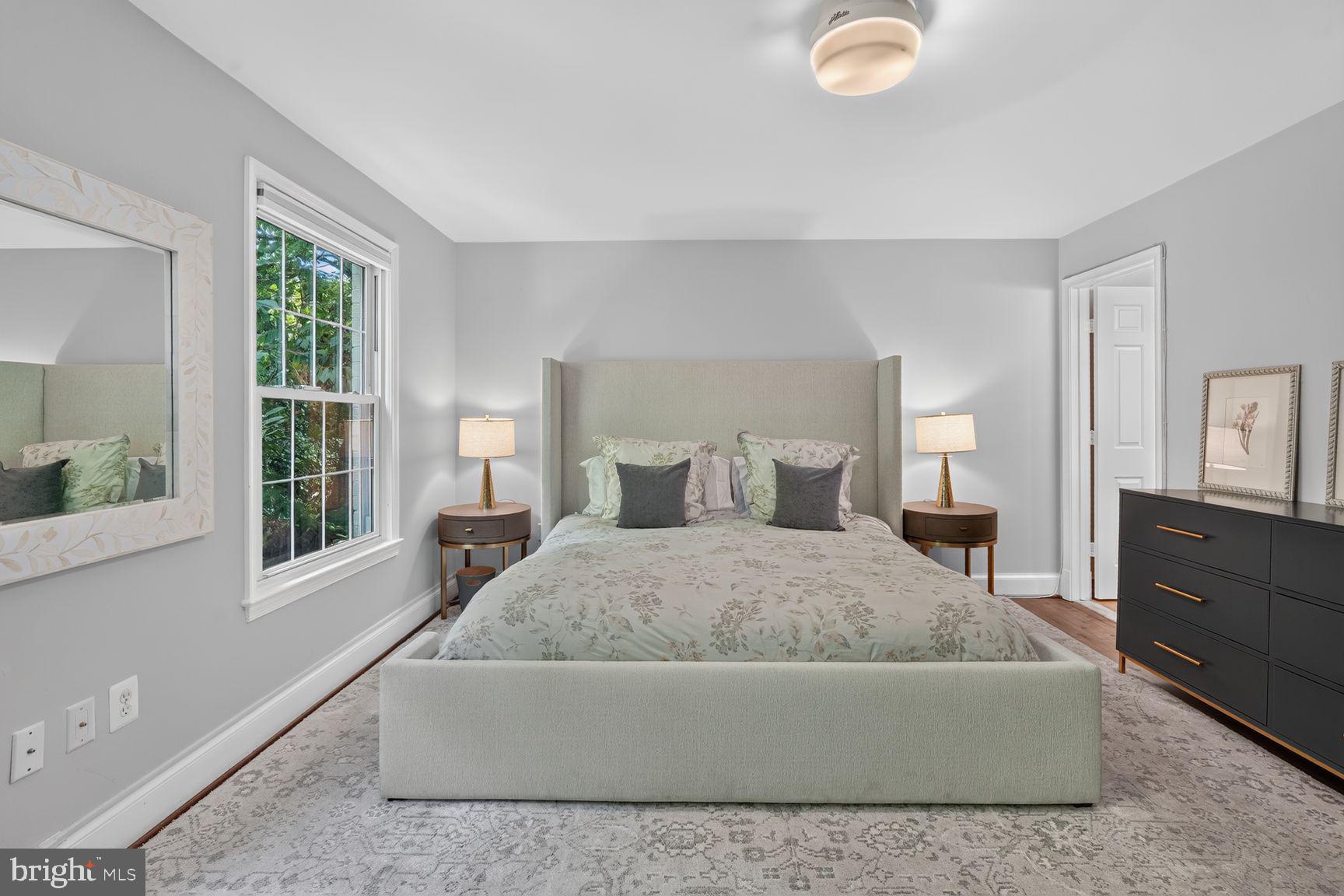 SUTTON PLACE - Residential