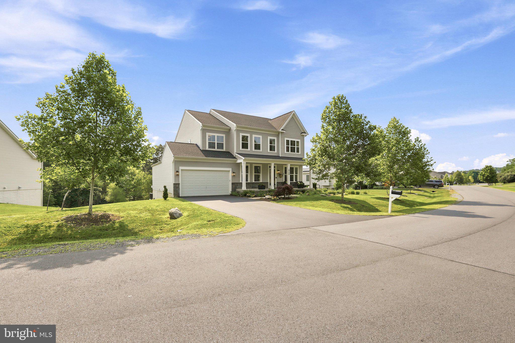 THE BLUFFS AT SLEETER LAKE - Residential