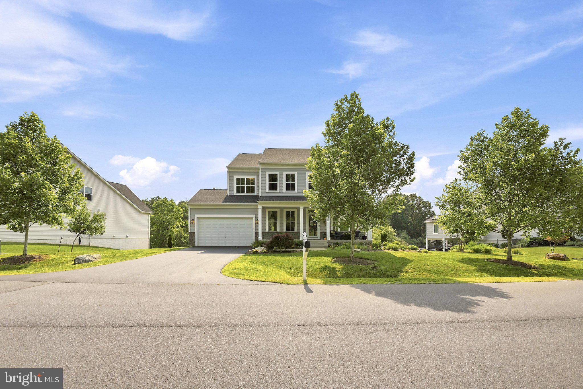 THE BLUFFS AT SLEETER LAKE - Residential