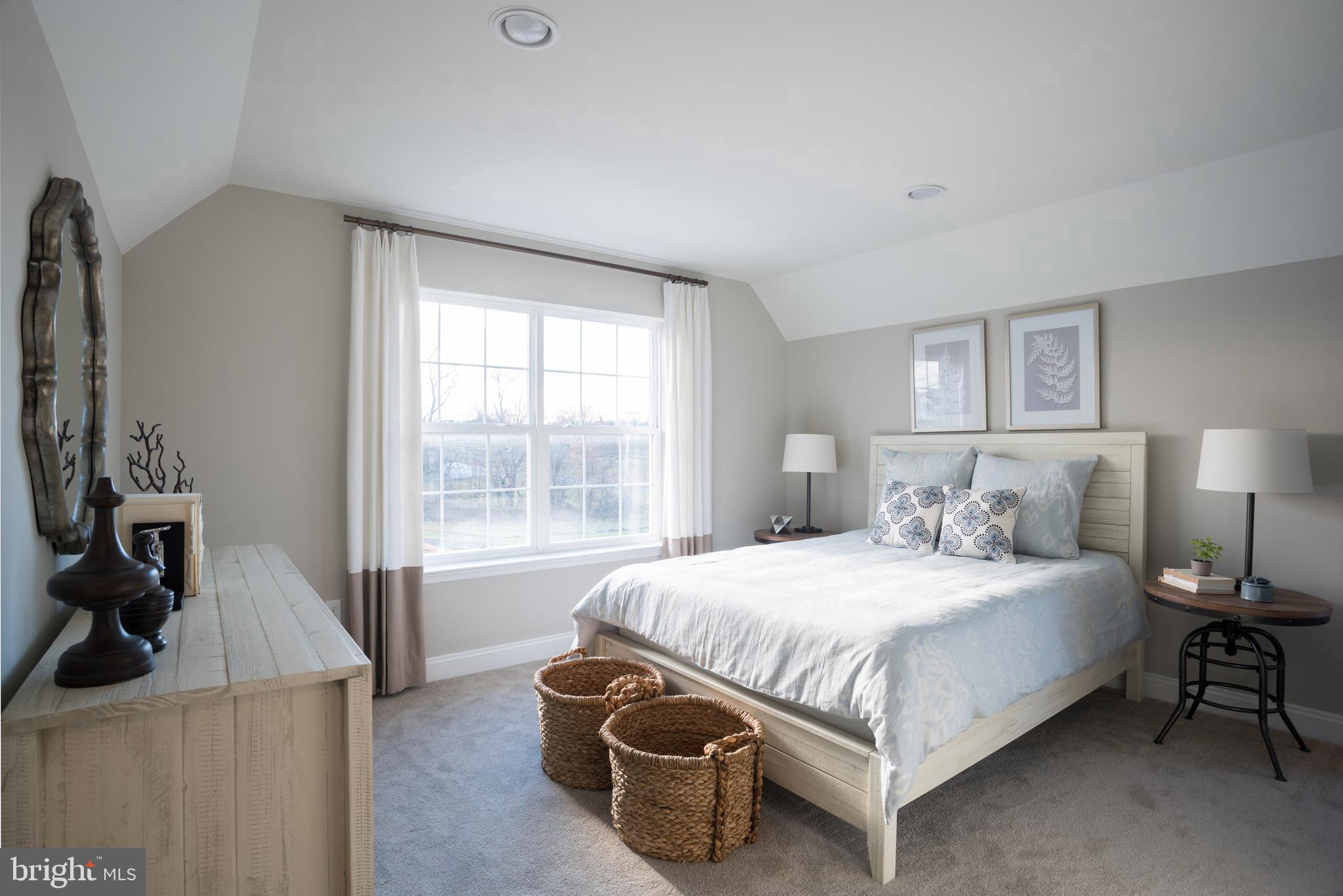 MELVILLE RUN - Residential