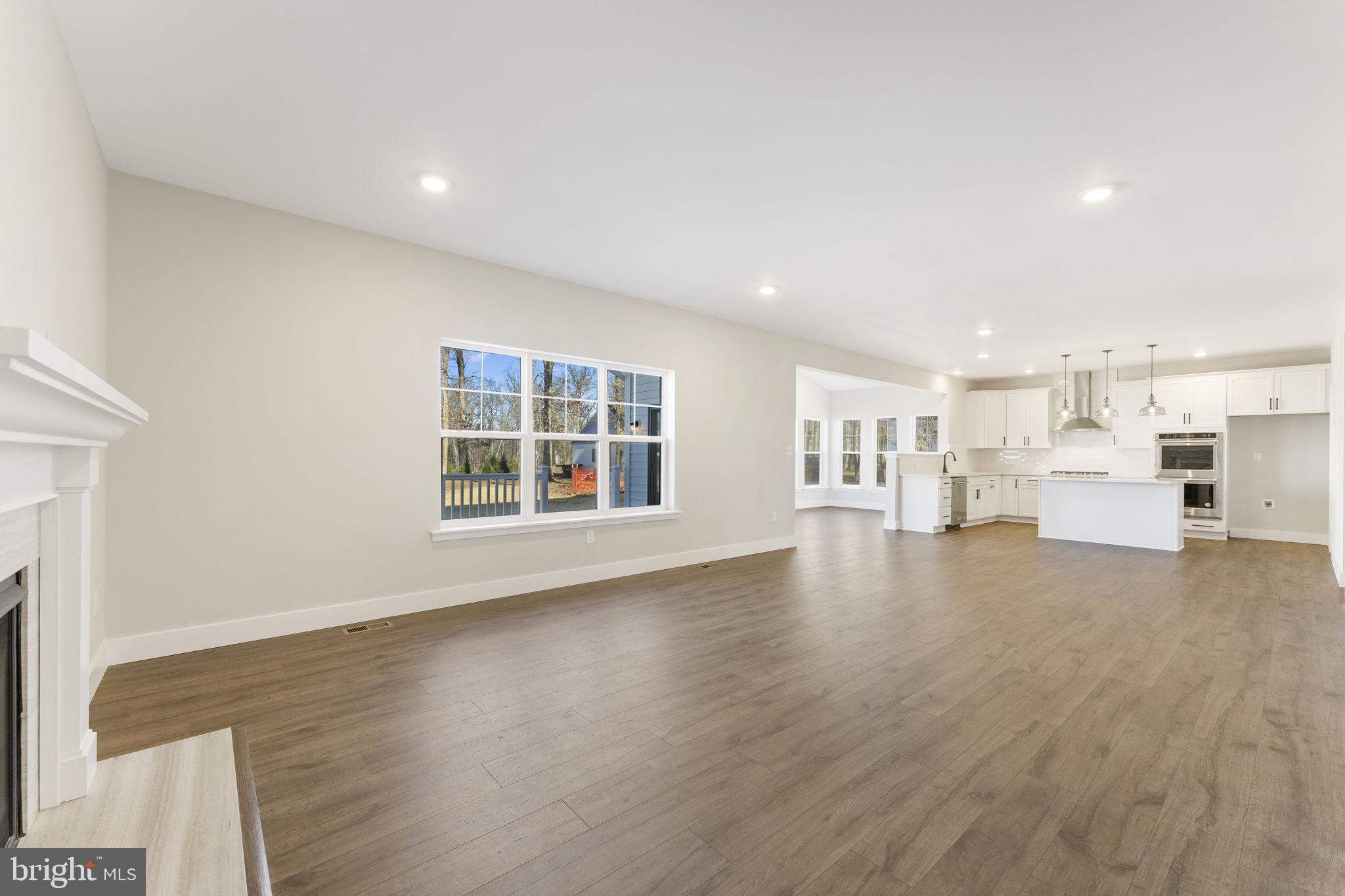 MELVILLE RUN - Residential