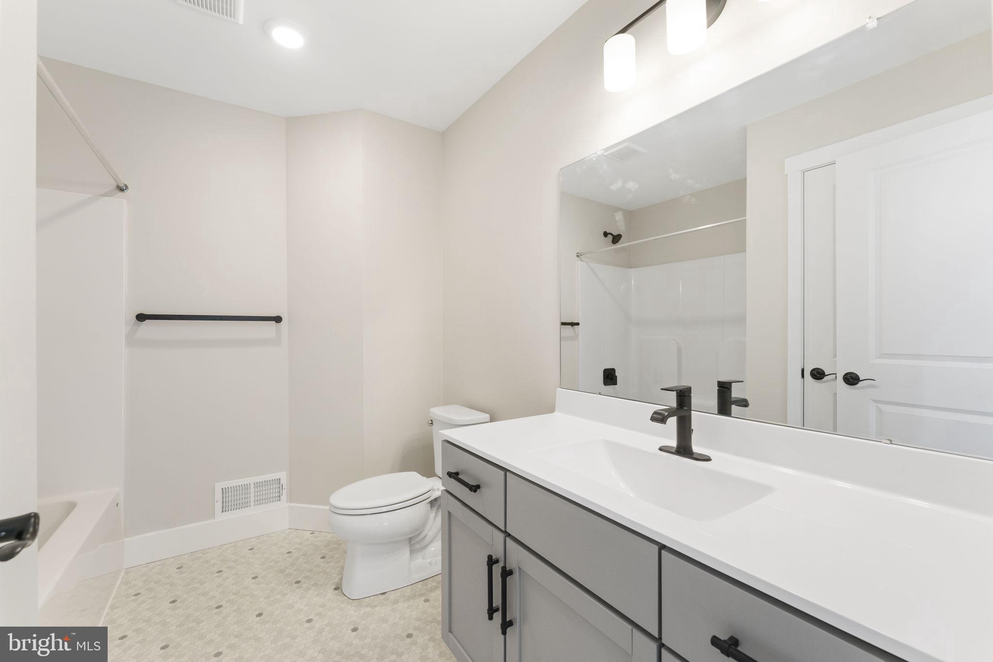 MELVILLE RUN - Residential