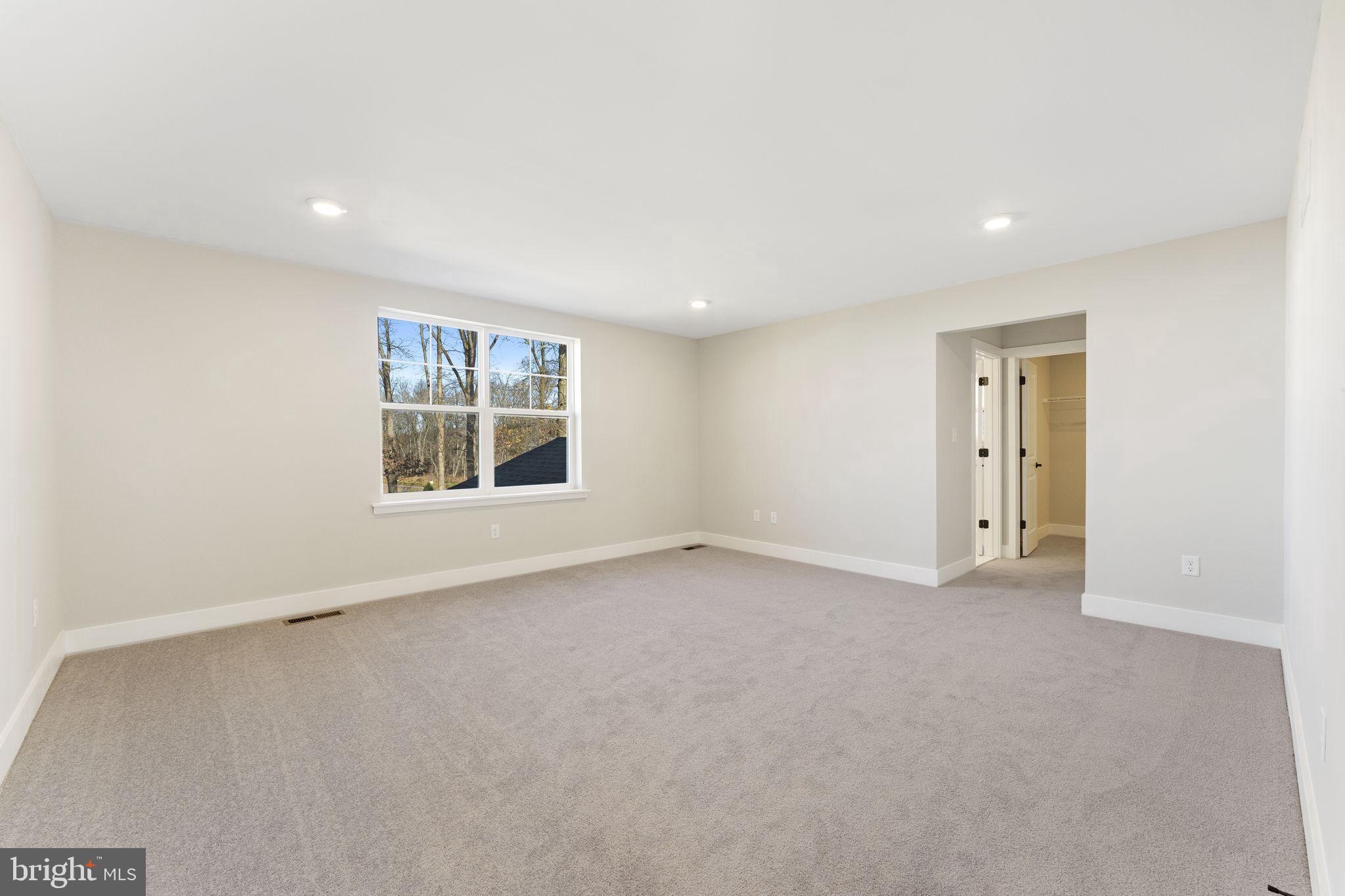 MELVILLE RUN - Residential