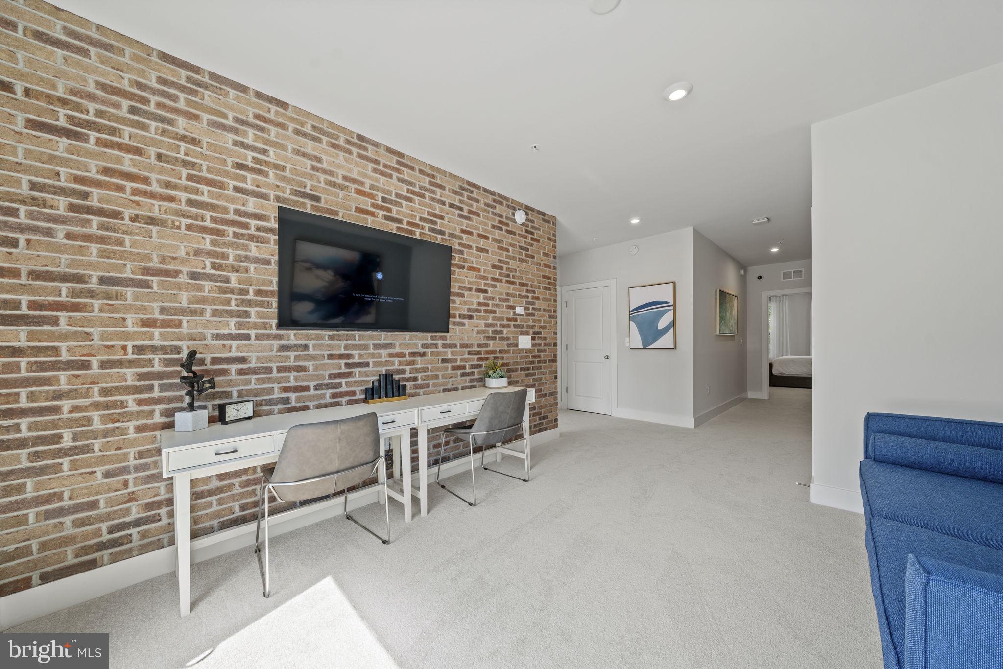 WESTFIELD - Residential
