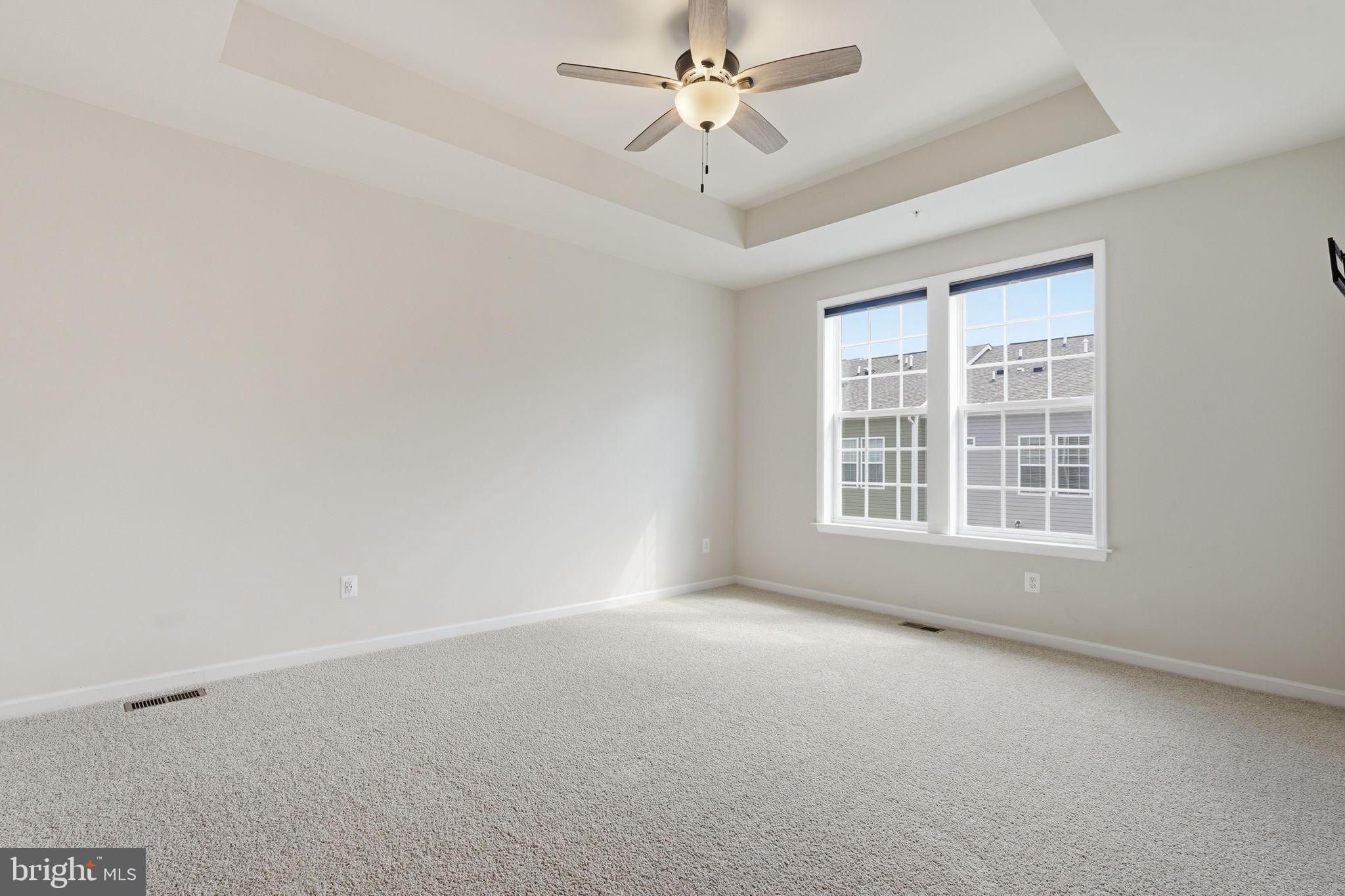 SPRING BANK - Residential
