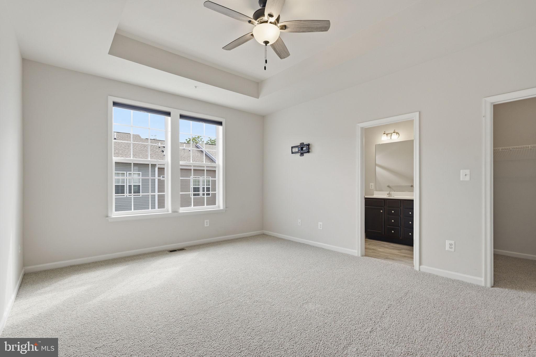 SPRING BANK - Residential
