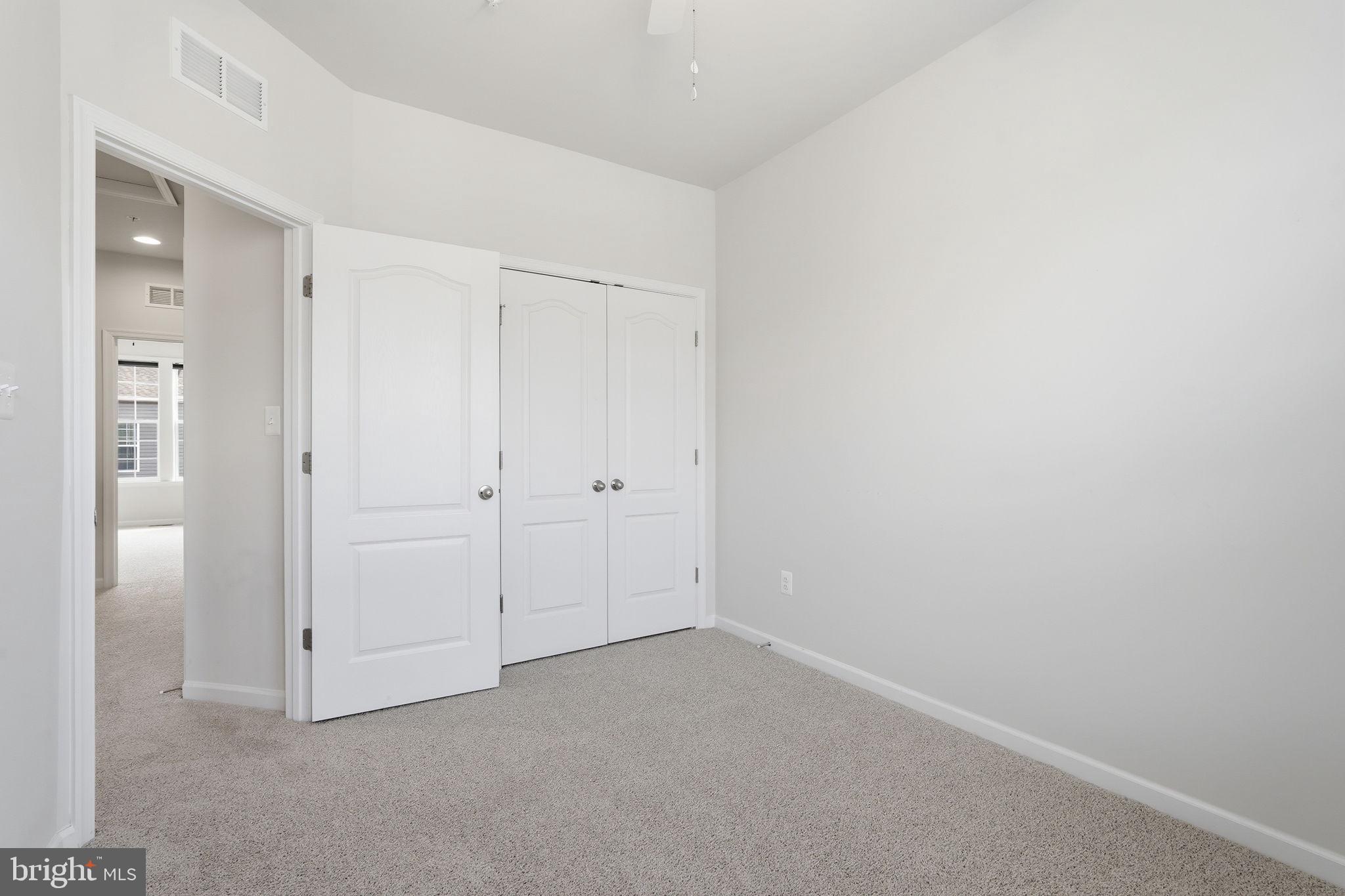 SPRING BANK - Residential