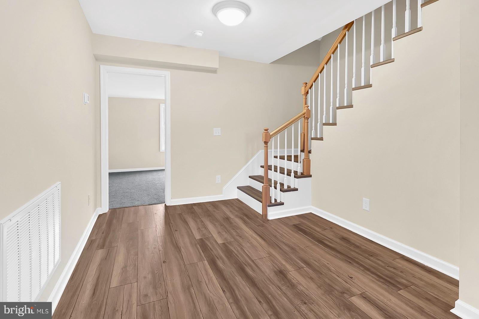 CEDAR RIDGE - Residential