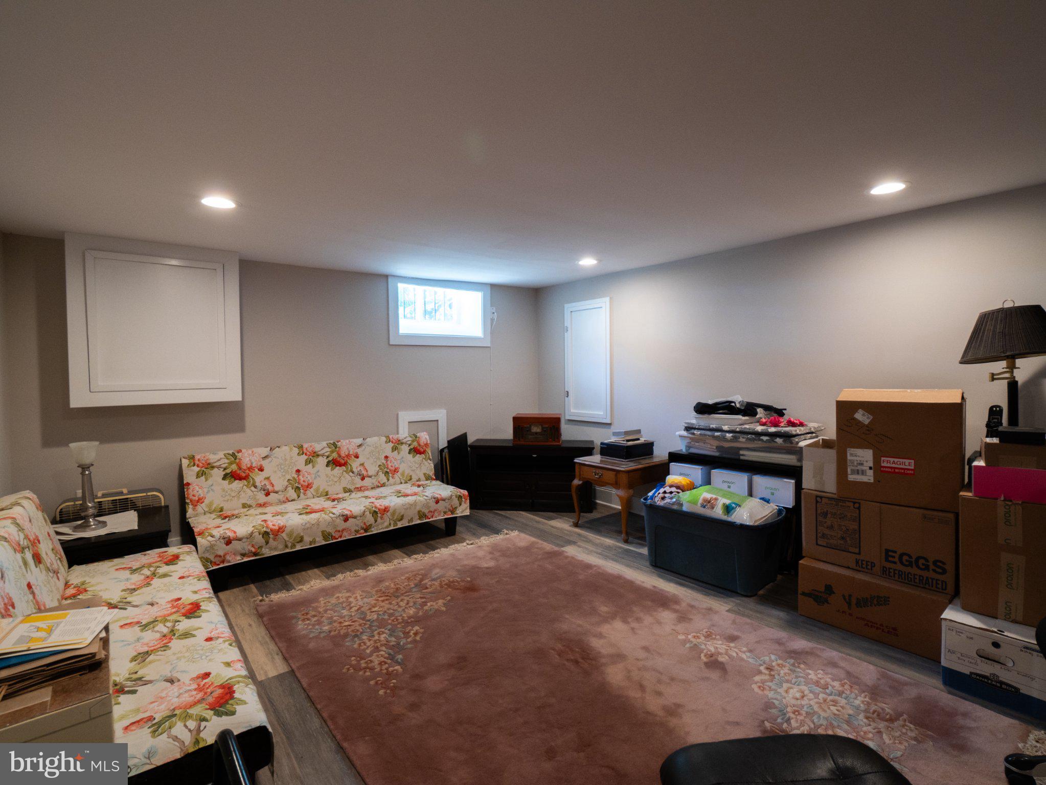 POINT BREEZE - Residential