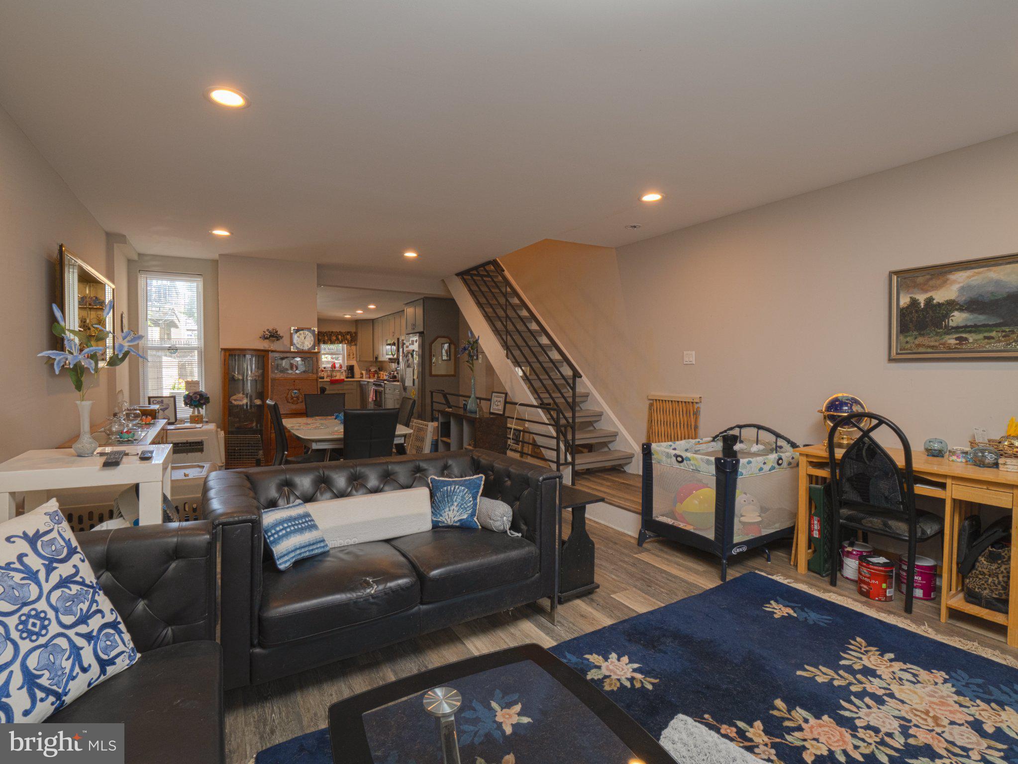 POINT BREEZE - Residential