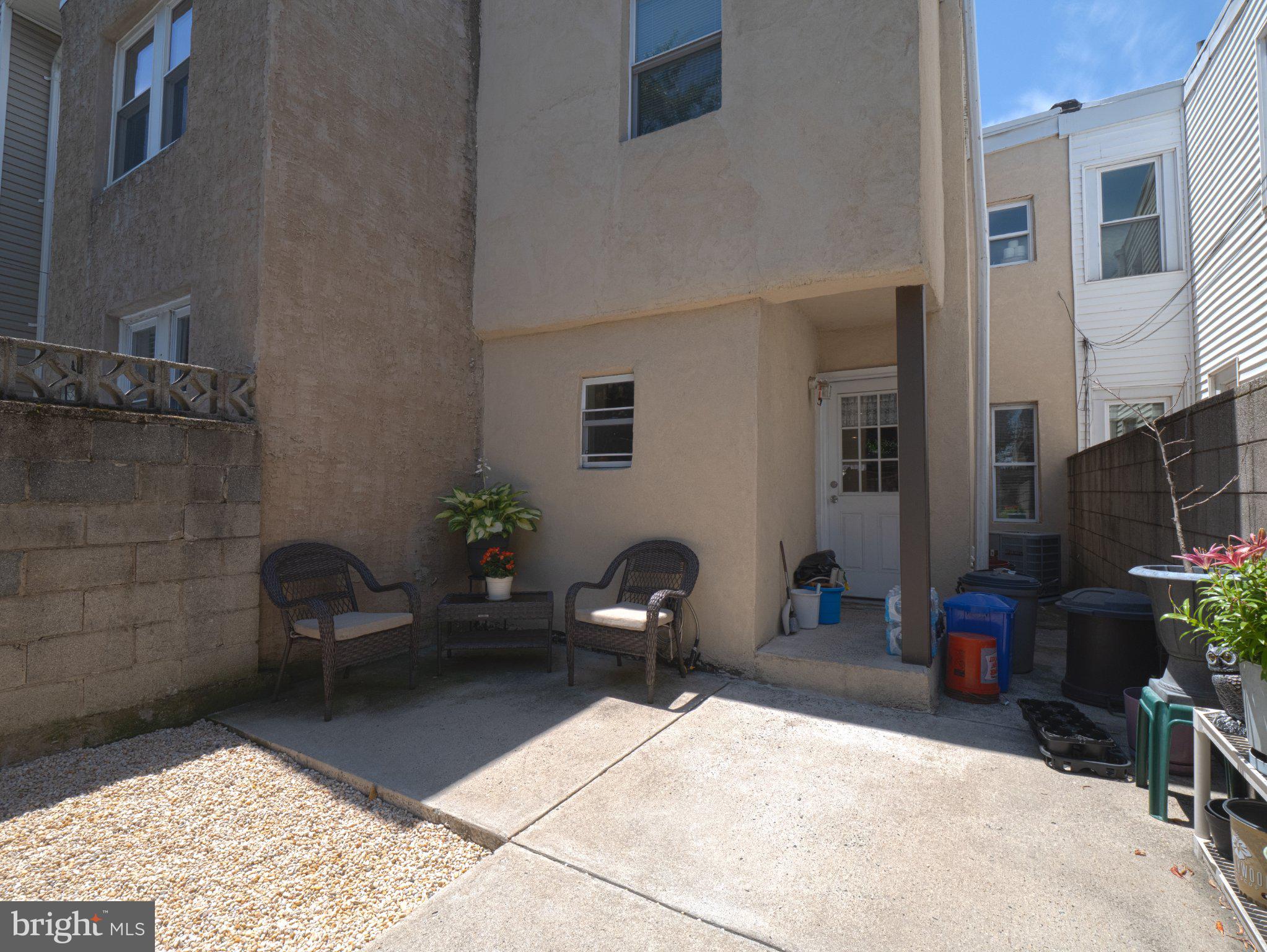 POINT BREEZE - Residential