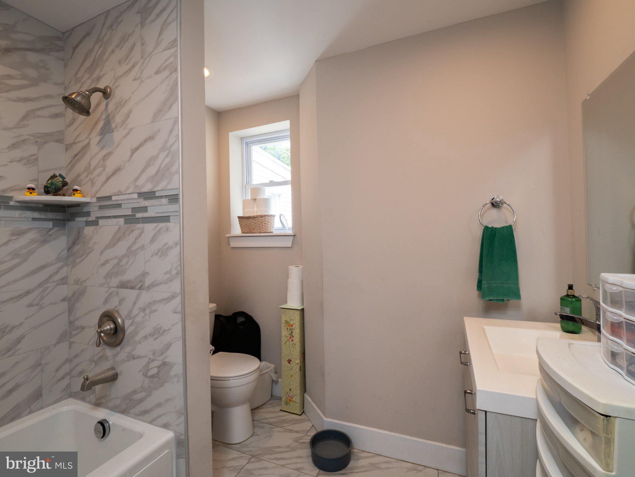 POINT BREEZE - Residential