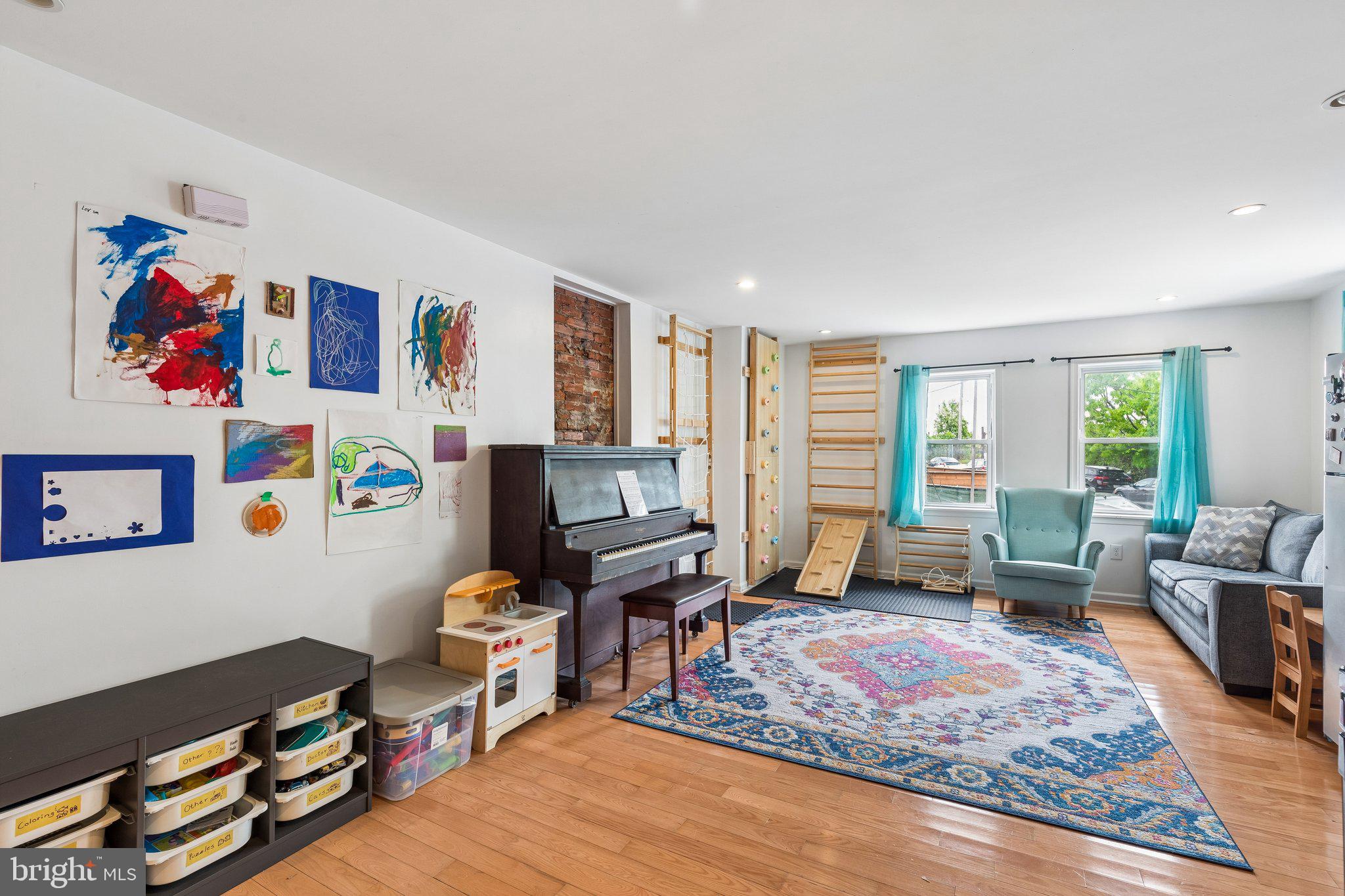 Welcome to 3101 Haverford Avenue, a spacious and well-maintained end-of-row duplex offering a versatile investment opportunity or owner-occupant setup. This property features two distinct units with hardwood floors throughout and plenty of natural light.
Unit 1 occupies the first and second floors and features two bedrooms and one full bathroom. Step into a very spacious living and kitchen area with ample room for a dining table. This main level also includes the full bathroom and the first bedroom. Upstairs, the second bedroom offers a private retreat, perfect for use as a home office. This unit includes central heat and air, with a dedicated washer and dryer located in the basement.
Unit 2 spans the second and third floors, offering a generous four-bedroom, two-bathroom layout. Enter into a dedicated foyer that includes a full bathroom and an in-unit washer and dryer. From here, a step down leads into a bright kitchen and living area characterized by an abundance of natural light. Adjacent to the living room is a dedicated dining area surrounded by three large windows. The upper level houses four bedrooms and a second full bathroom.
The unfinished basement runs the full length of the house, providing a dry and expansive space for all your storage needs. At the rear, a door leads directly to a private backyard.
Located near the Art Museum, the Philadelphia Zoo, Drexel University, the University of Pennsylvania, and 30th Street Station, this University City property is in a prime location to easily get into the city! Schedule your tour today!