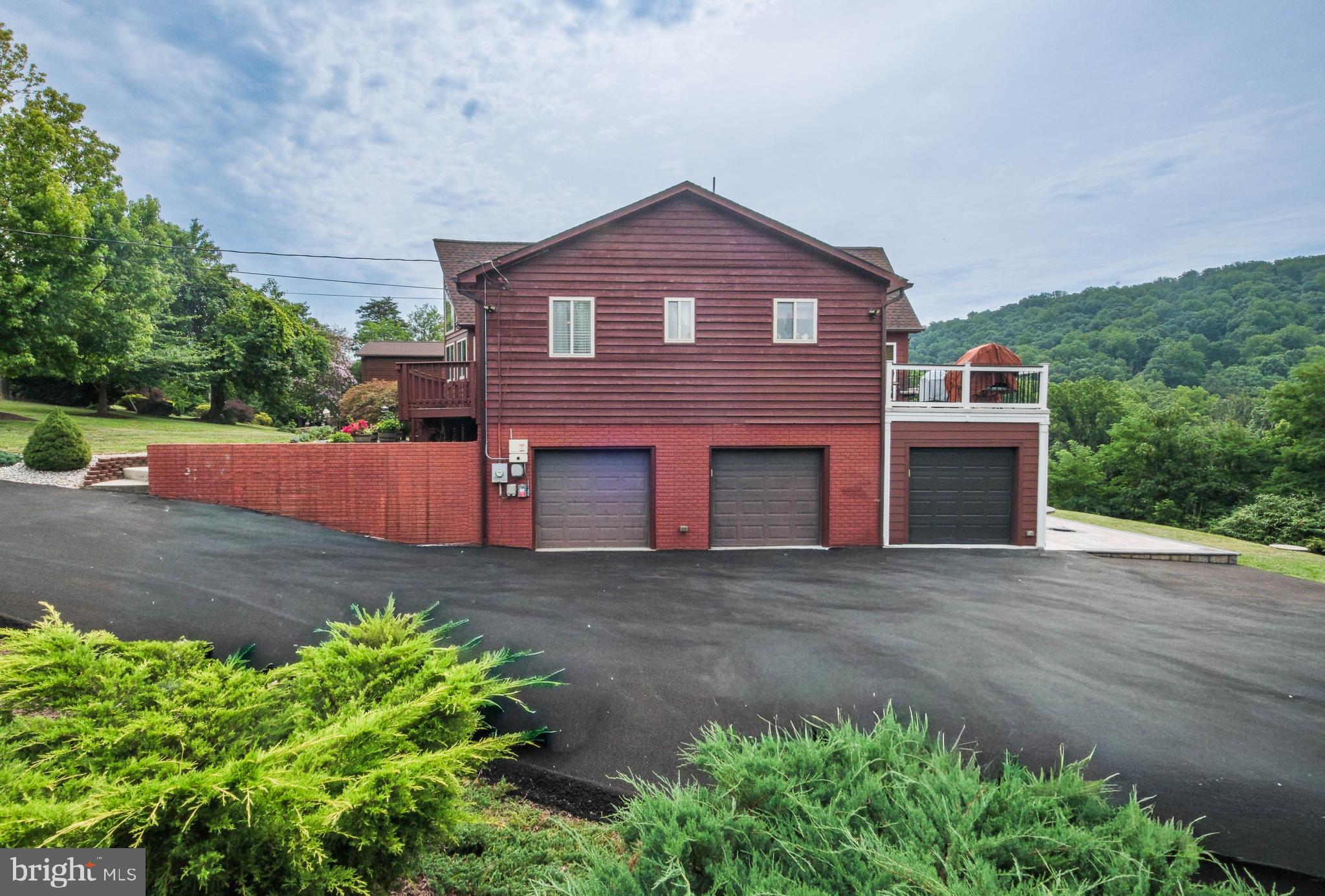 HIGH KNOB - Residential